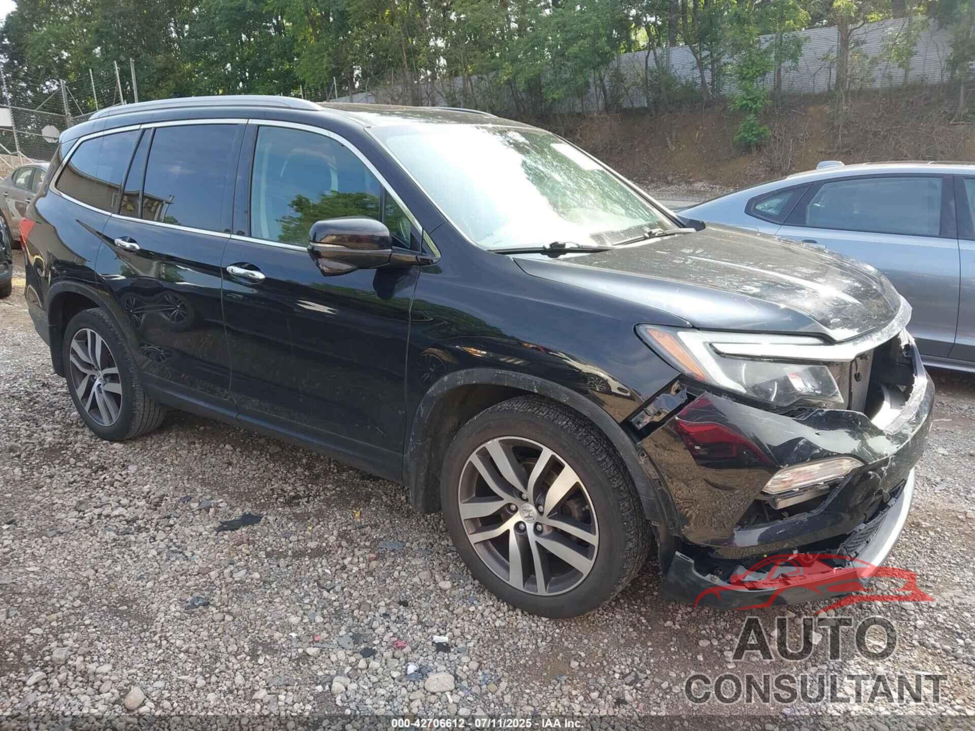 HONDA PILOT 2017 - 5FNYF6H95HB062188