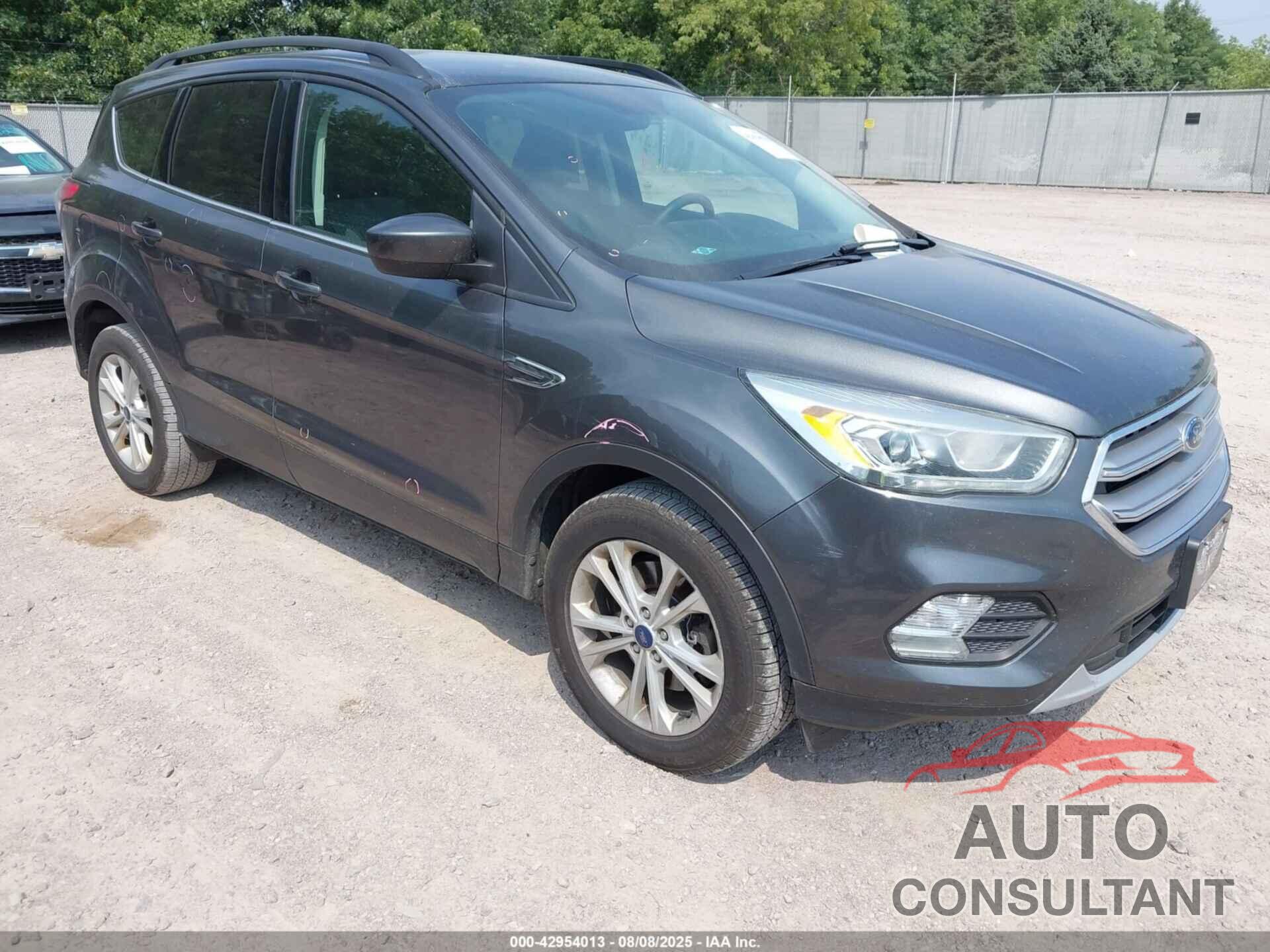 FORD ESCAPE 2017 - 1FMCU9G90HUA55512