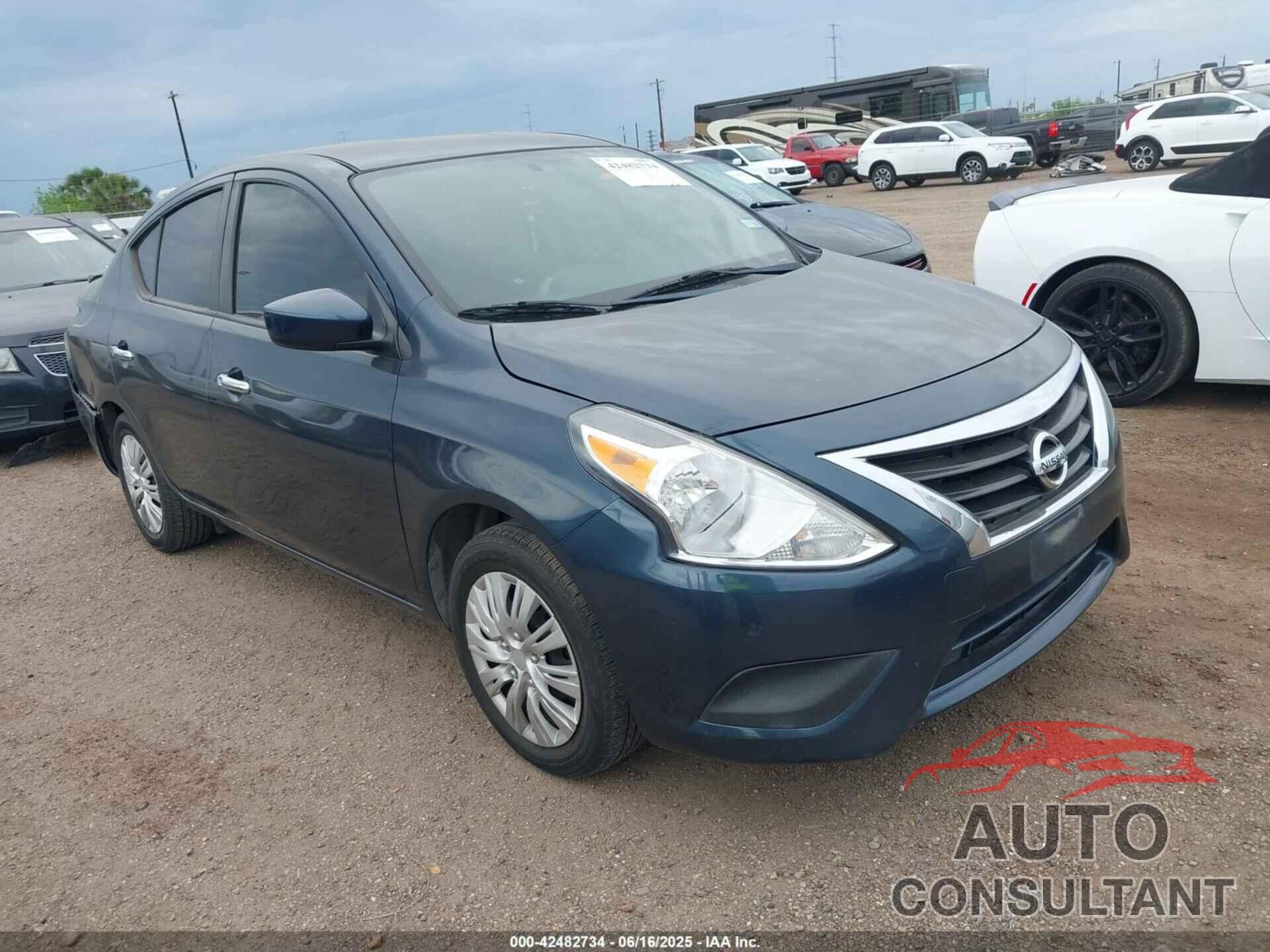 NISSAN VERSA 2017 - 3N1CN7AP8HL872804
