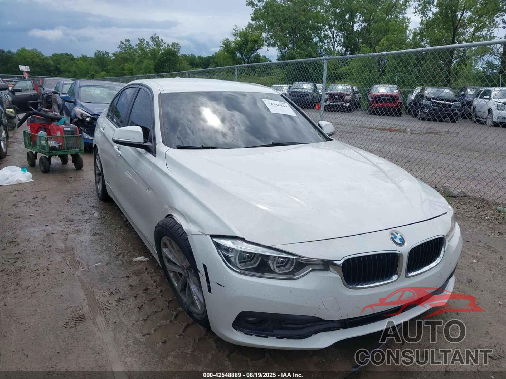 BMW 320I 2018 - WBA8E5G52JNV01959