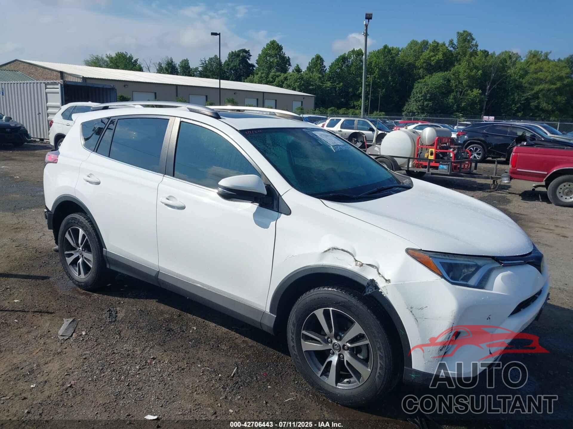 TOYOTA RAV4 2018 - 2T3RFREV4JW743997