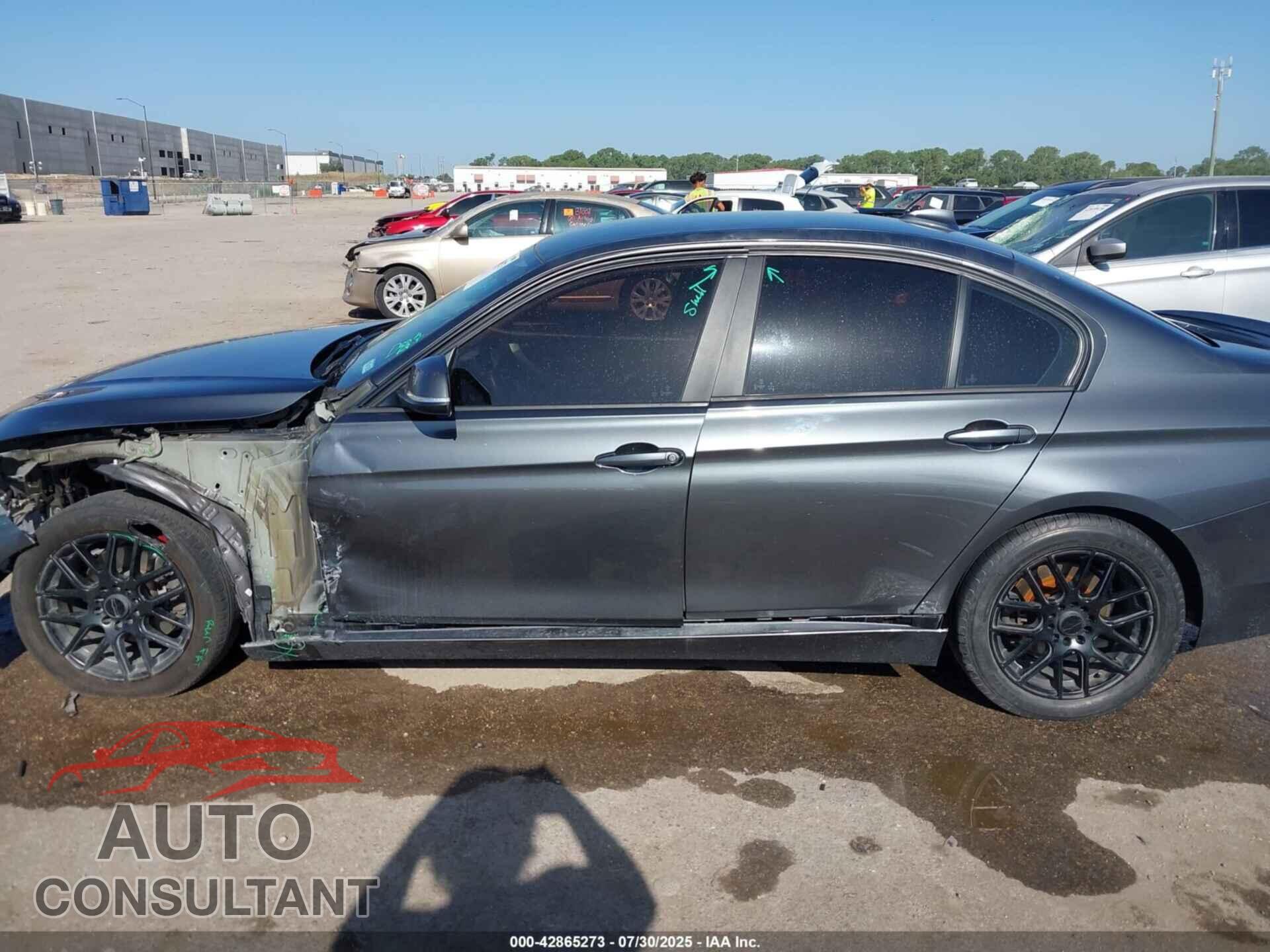 BMW 320I 2016 - WBA8E1G5XGNU11508