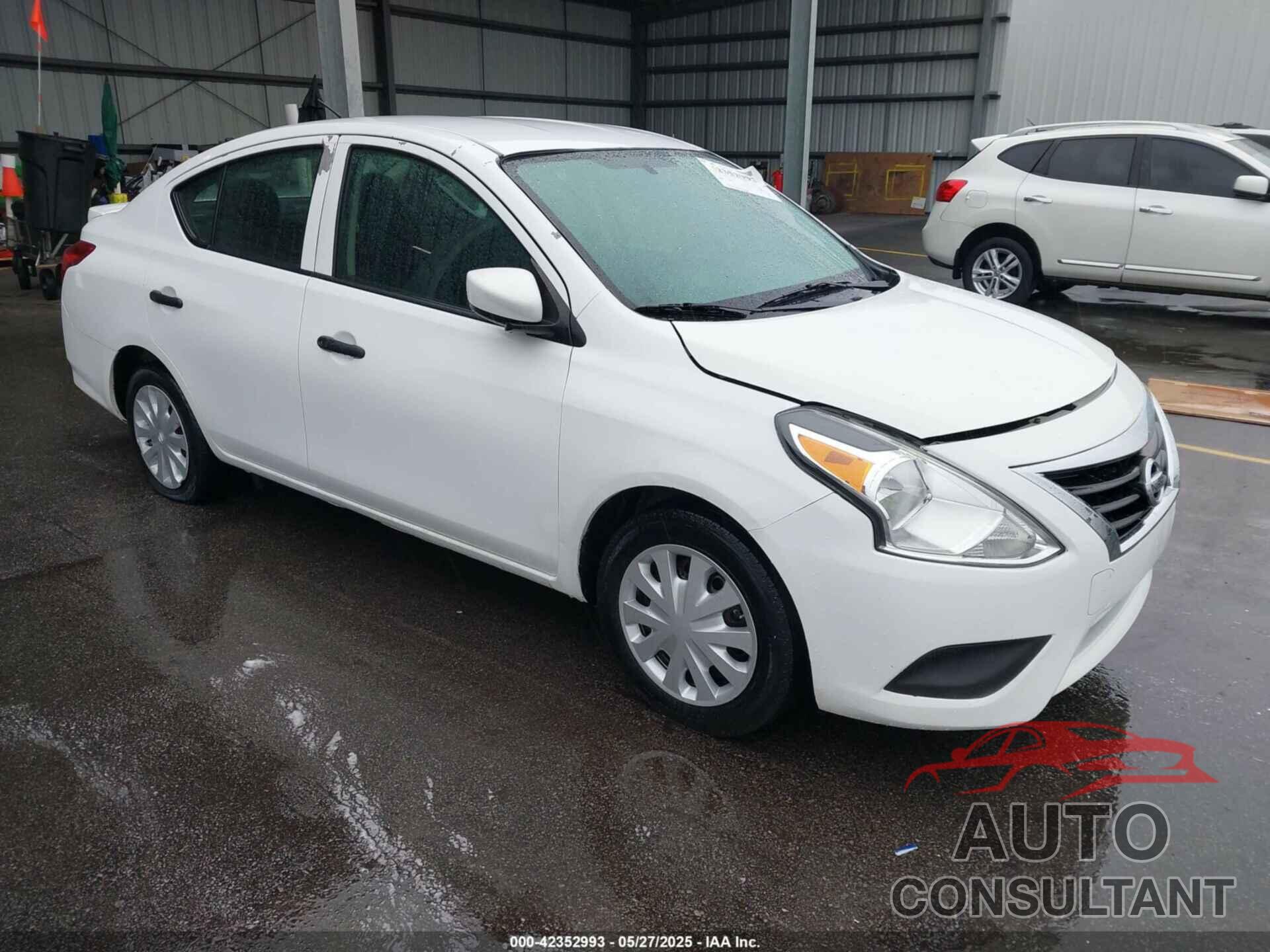 NISSAN VERSA 2017 - 3N1CN7AP9HL856143