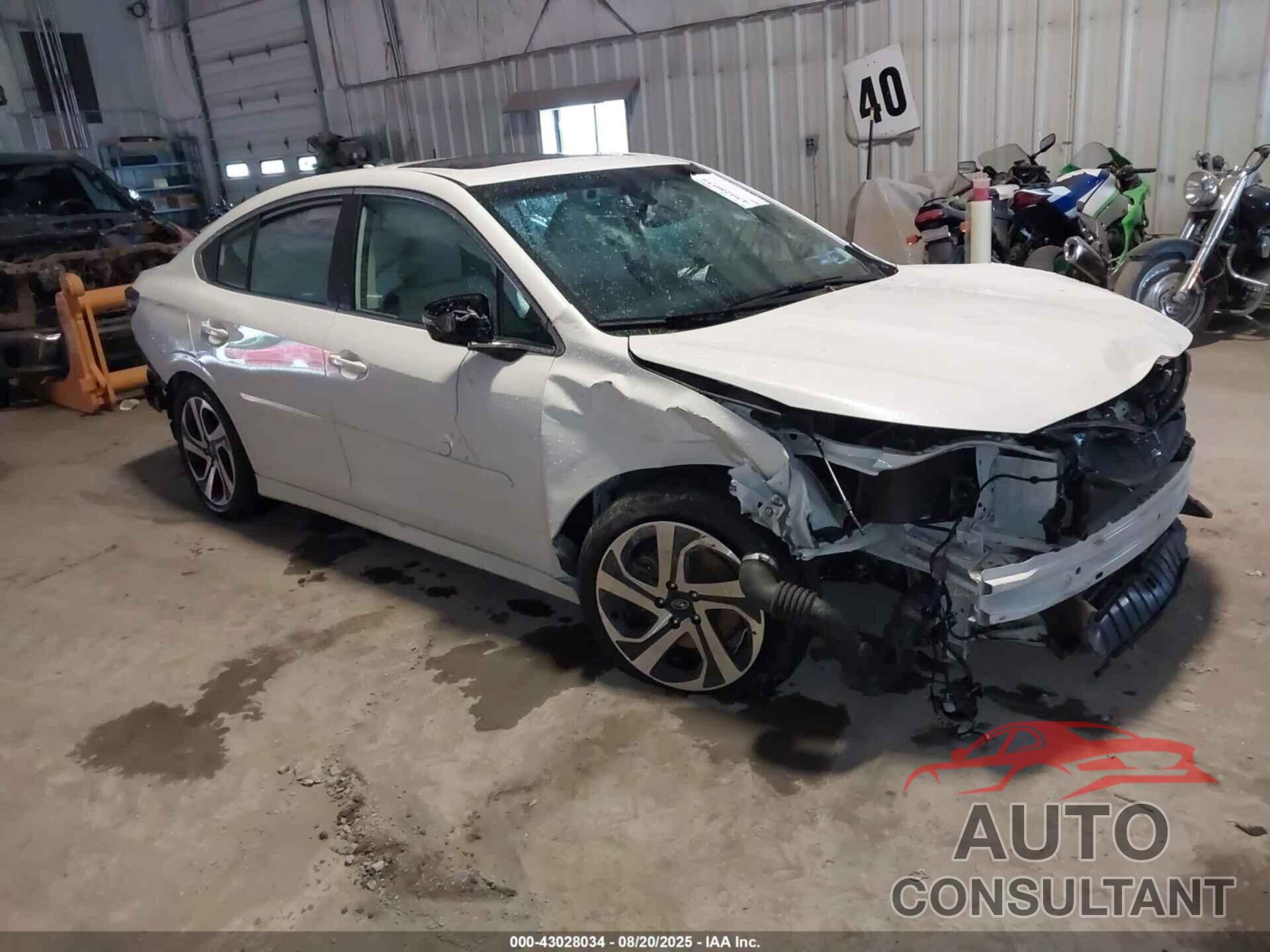 SUBARU LEGACY 2022 - 4S3BWGN64N3015619