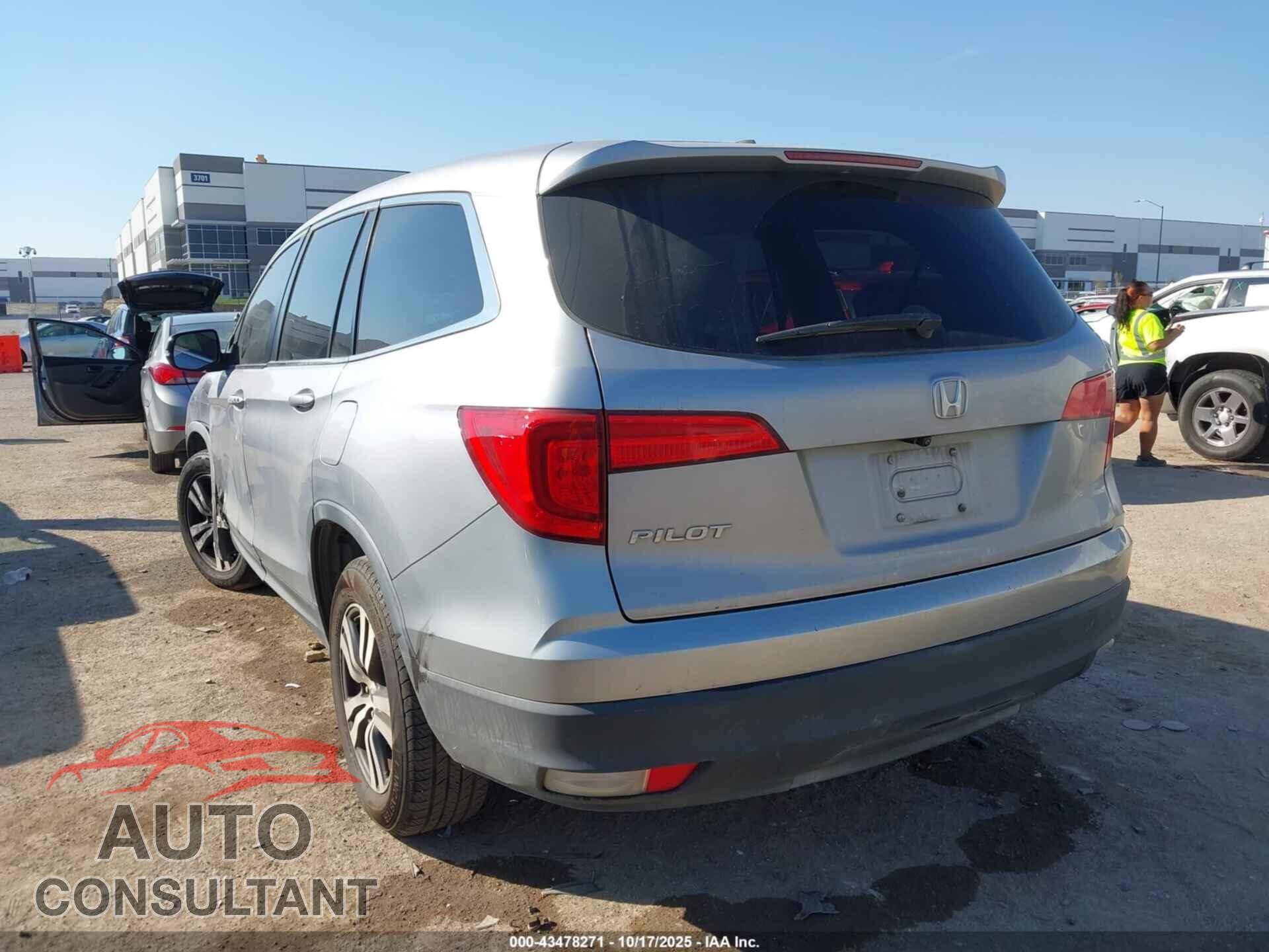 HONDA PILOT 2018 - 5FNYF5H56JB015166