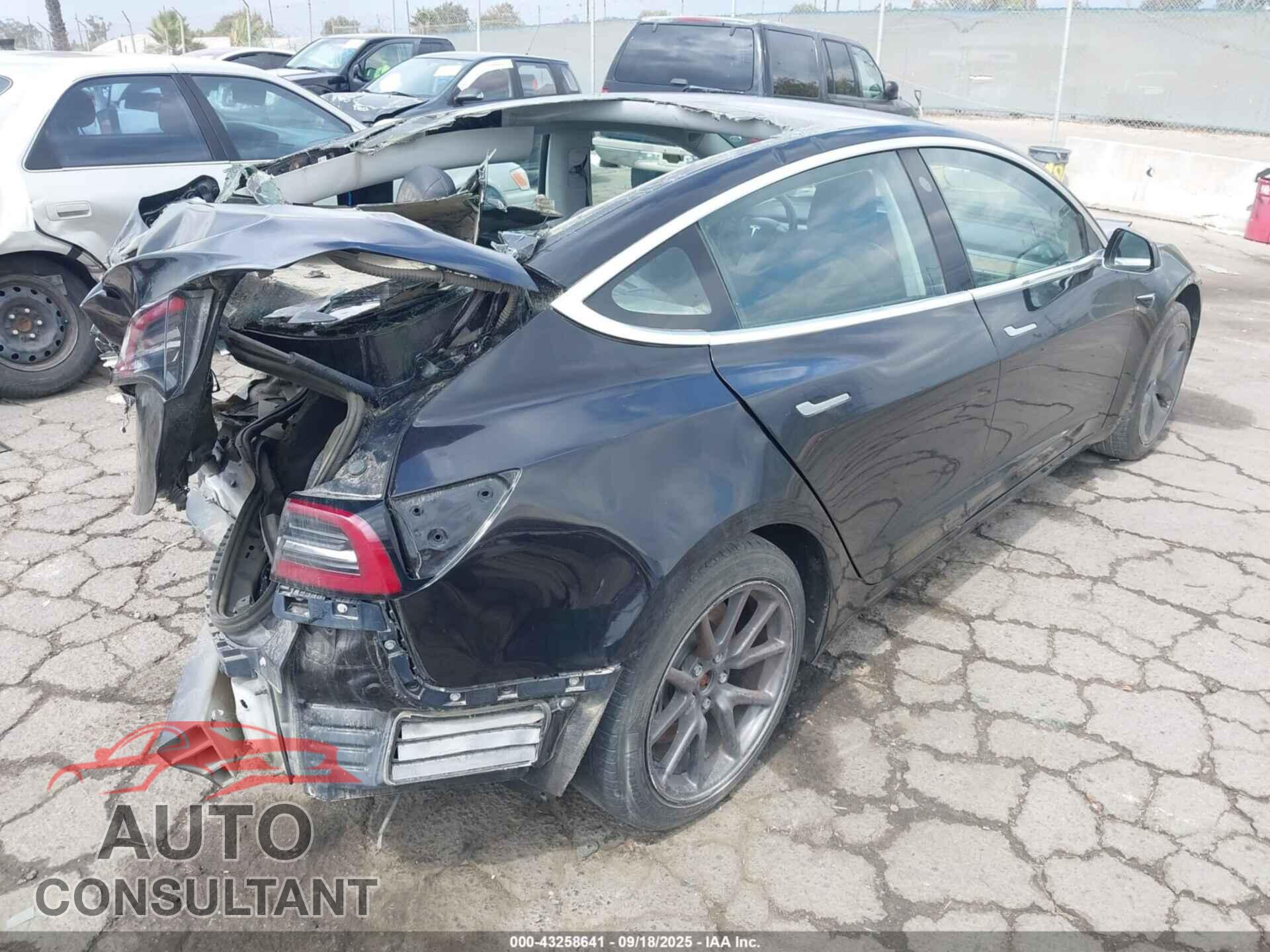 TESLA MODEL 3 2018 - 5YJ3E1EA4JF070268