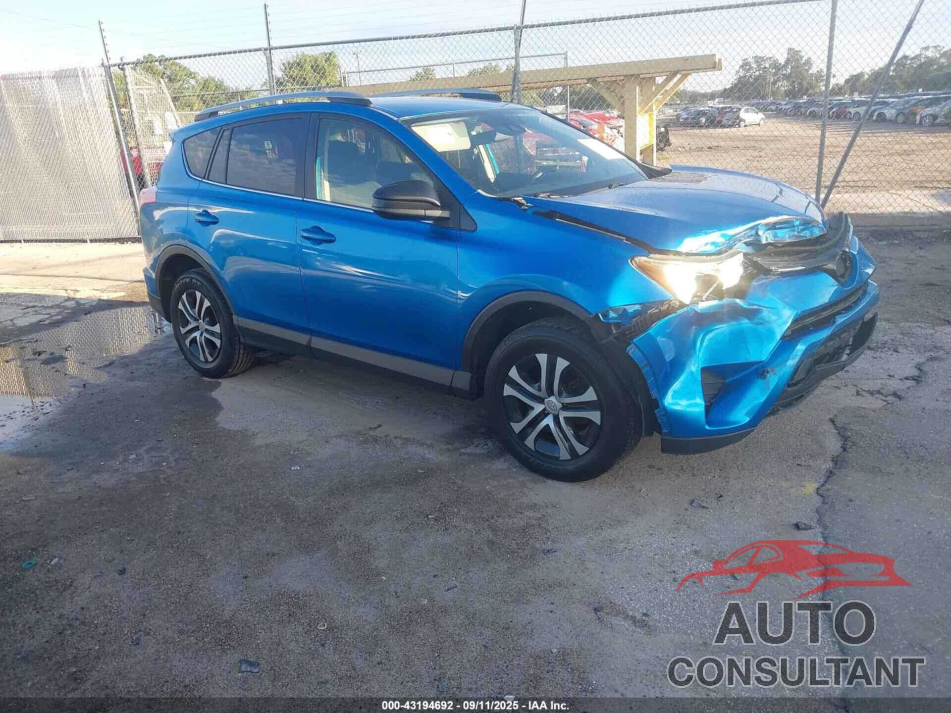 TOYOTA RAV4 2017 - JTMZFREV0HJ722203