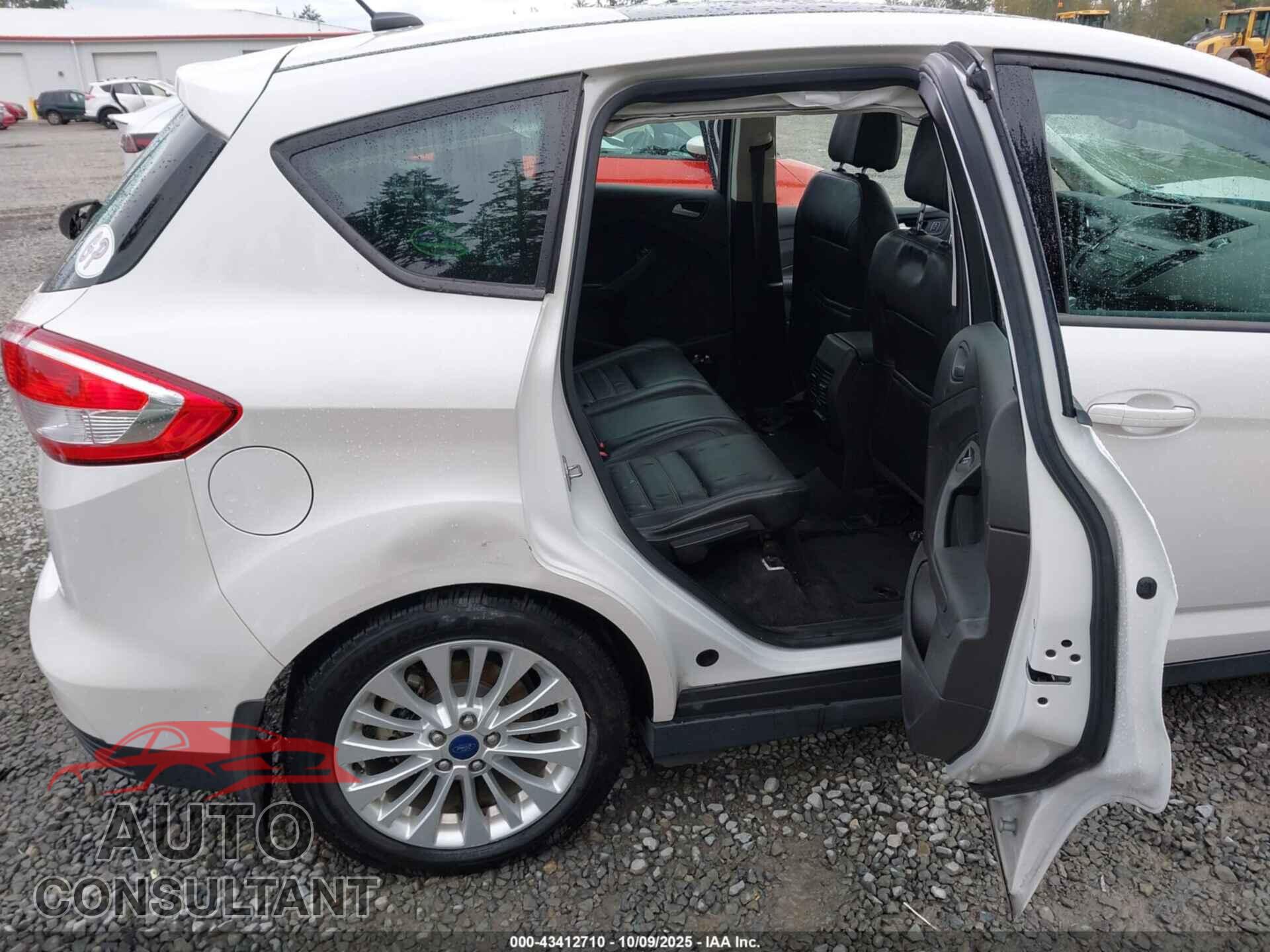 FORD C-MAX ENERGI 2017 - 1FADP5EU3HL108537