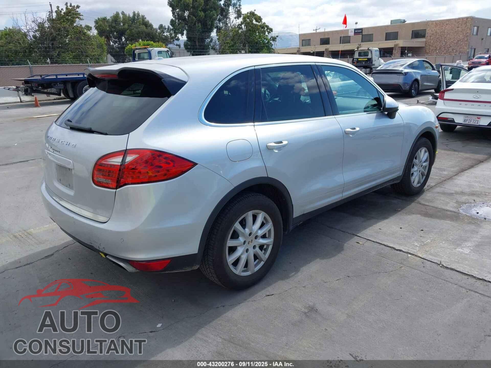 PORSCHE CAYENNE 2012 - WP1AA2A24CLA10612