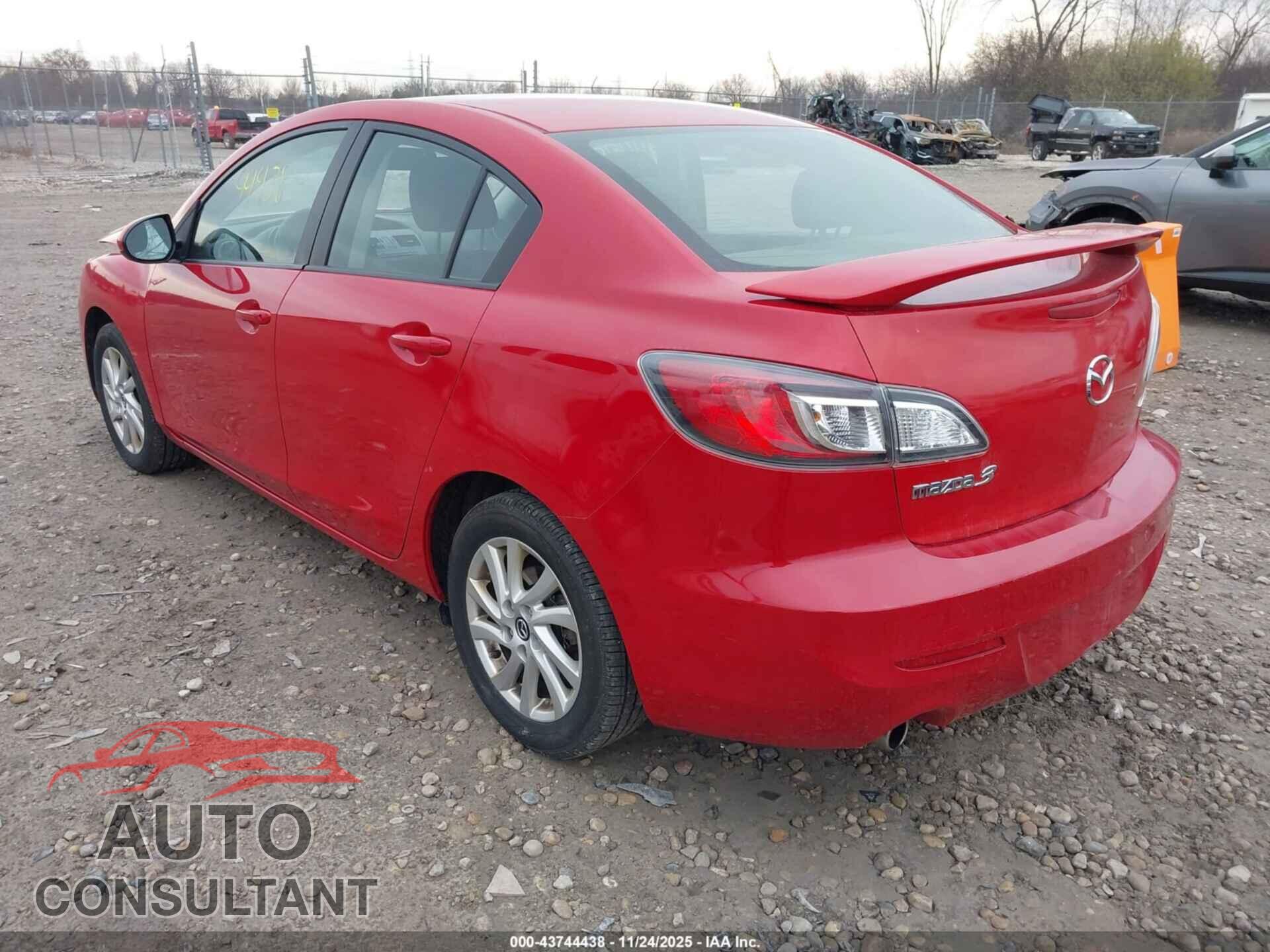 MAZDA MAZDA3 2013 - JM1BL1V77D1745954