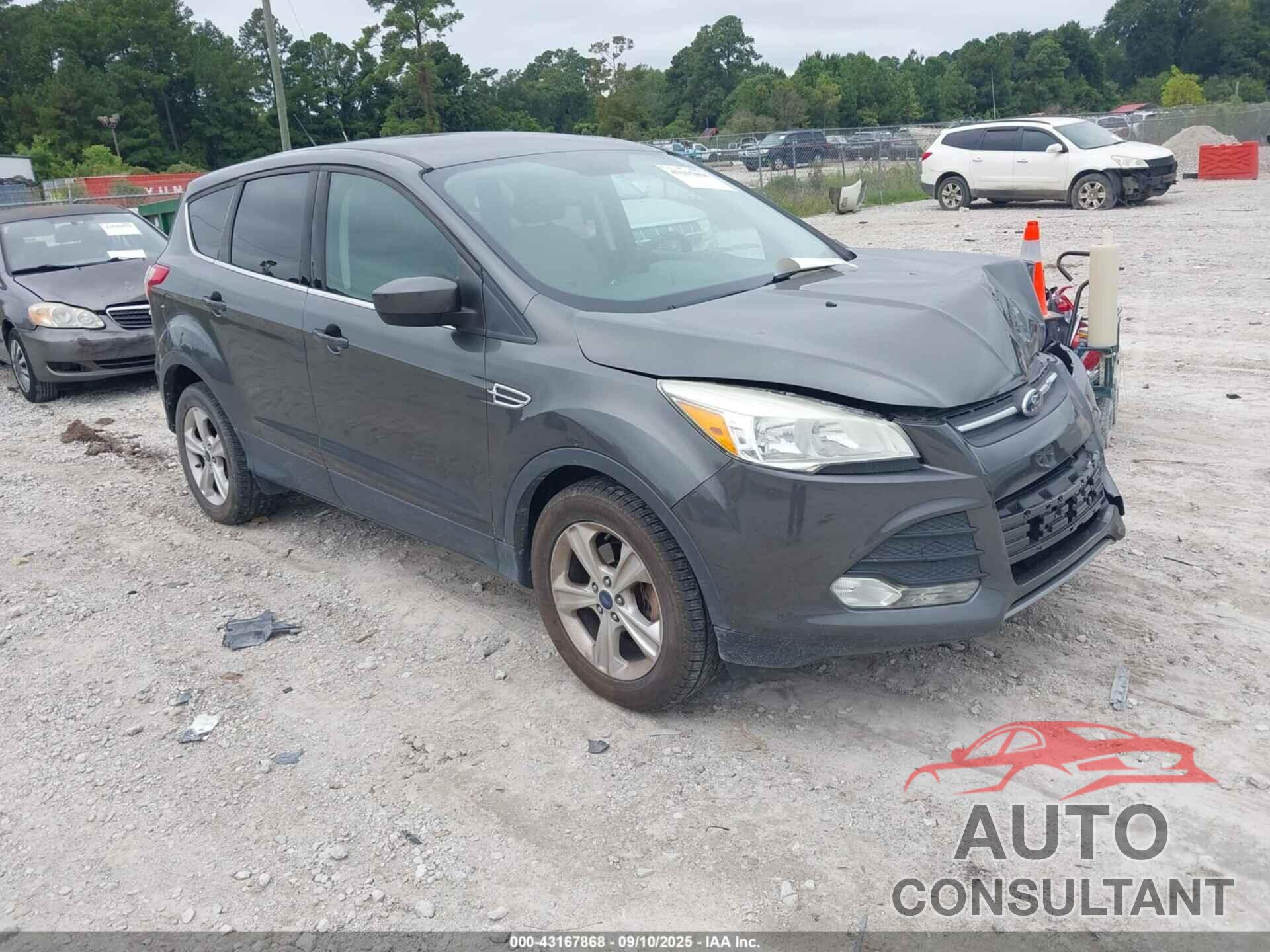 FORD ESCAPE 2015 - 1FMCU0G74FUB77894