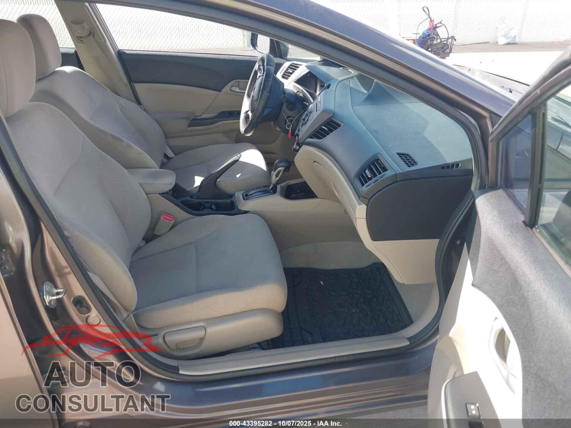 HONDA CIVIC 2012 - 2HGFB2F57CH578049