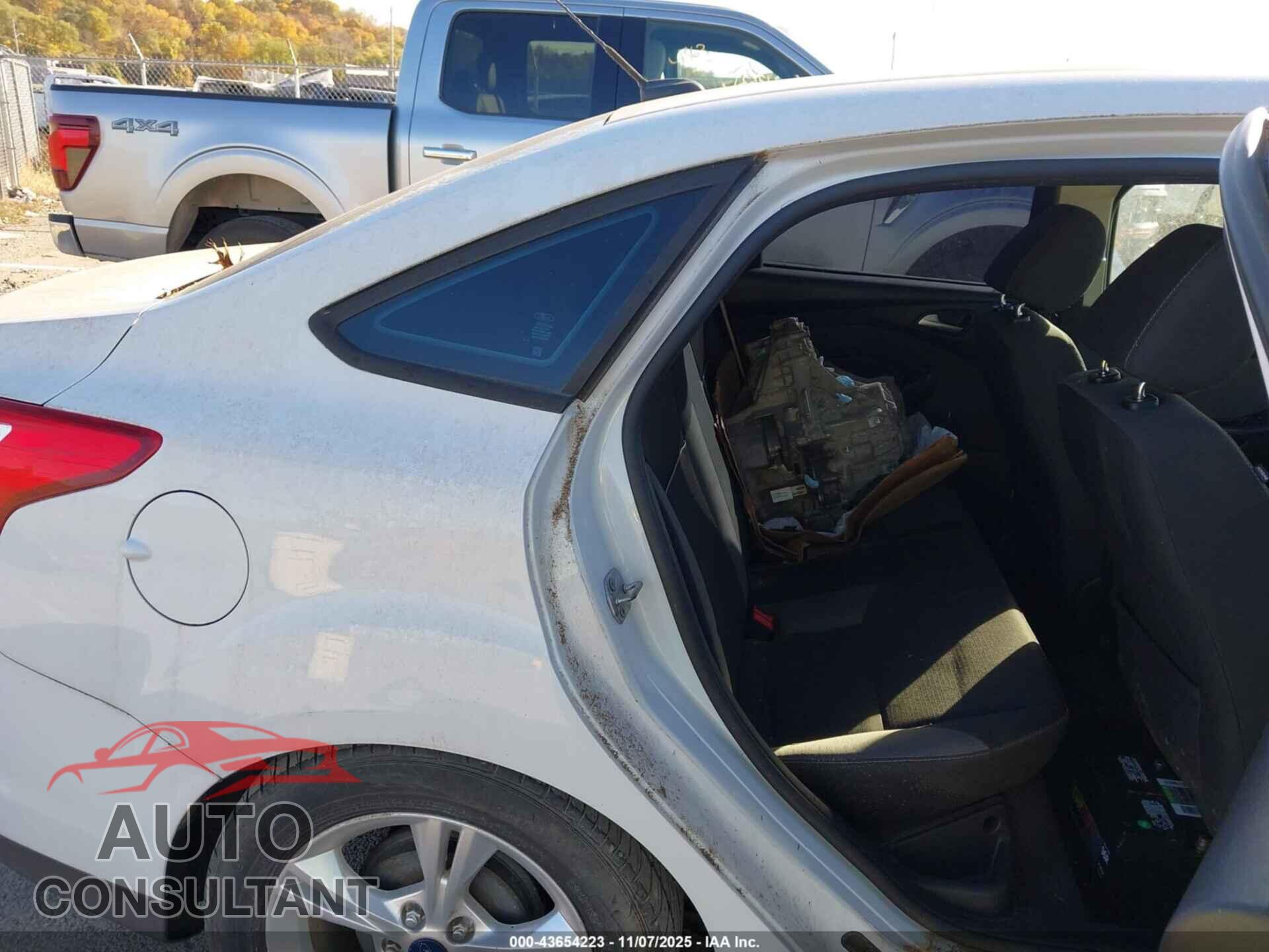 FORD FOCUS 2013 - 1FADP3F20DL309727