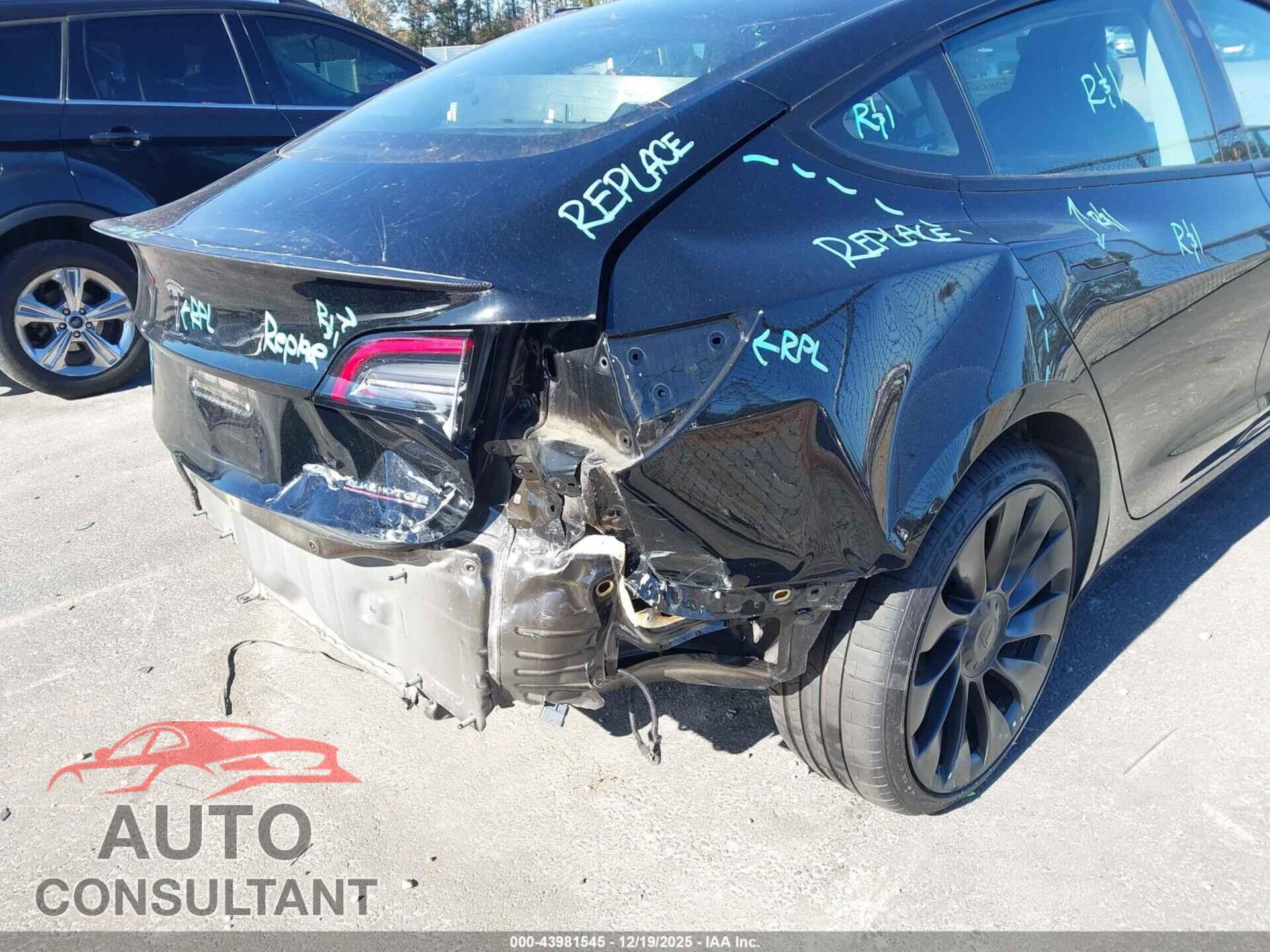 TESLA MODEL 3 2022 - 5YJ3E1EC7NF175734