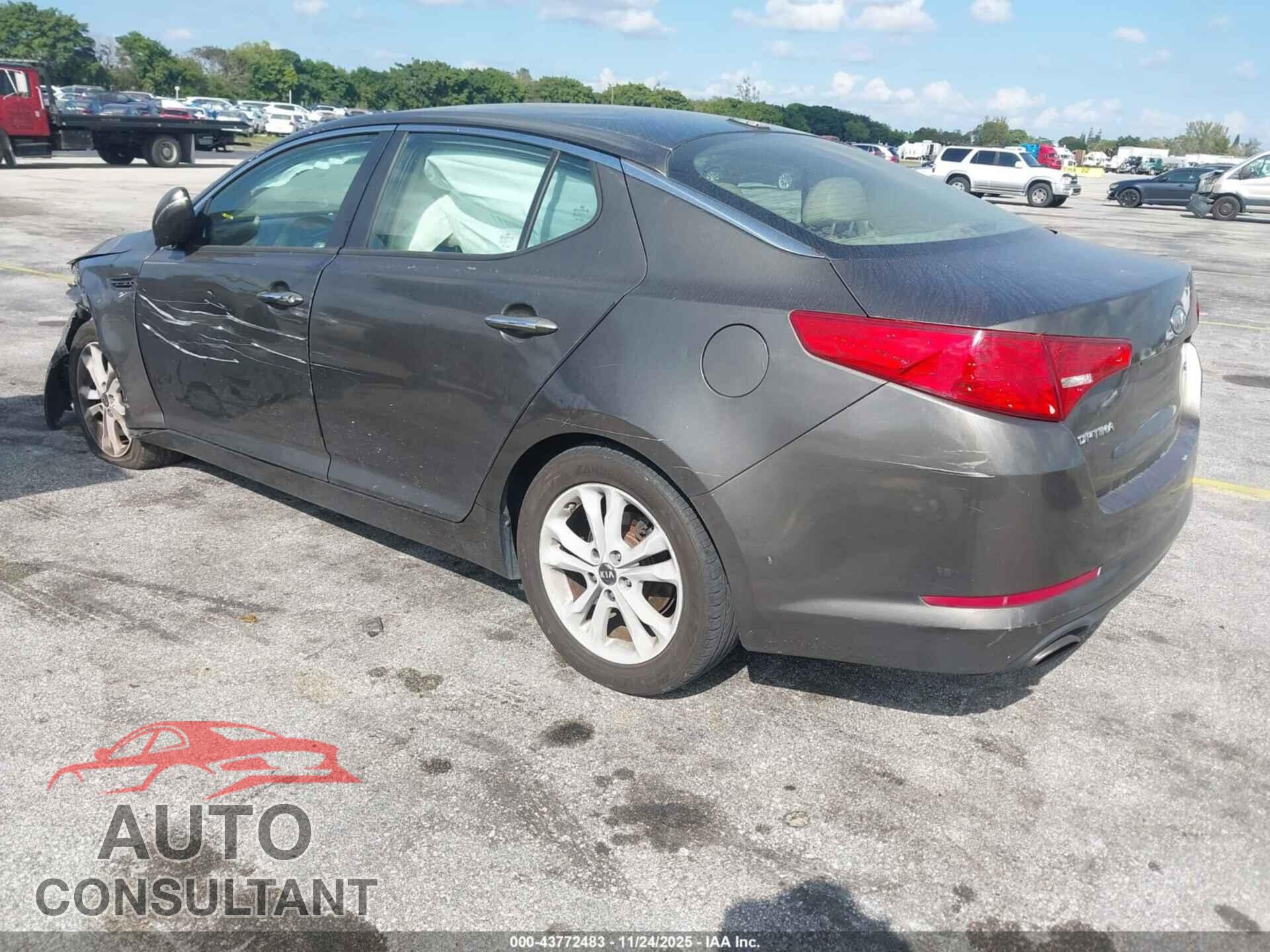 KIA OPTIMA 2011 - KNAGN4A78B5154381