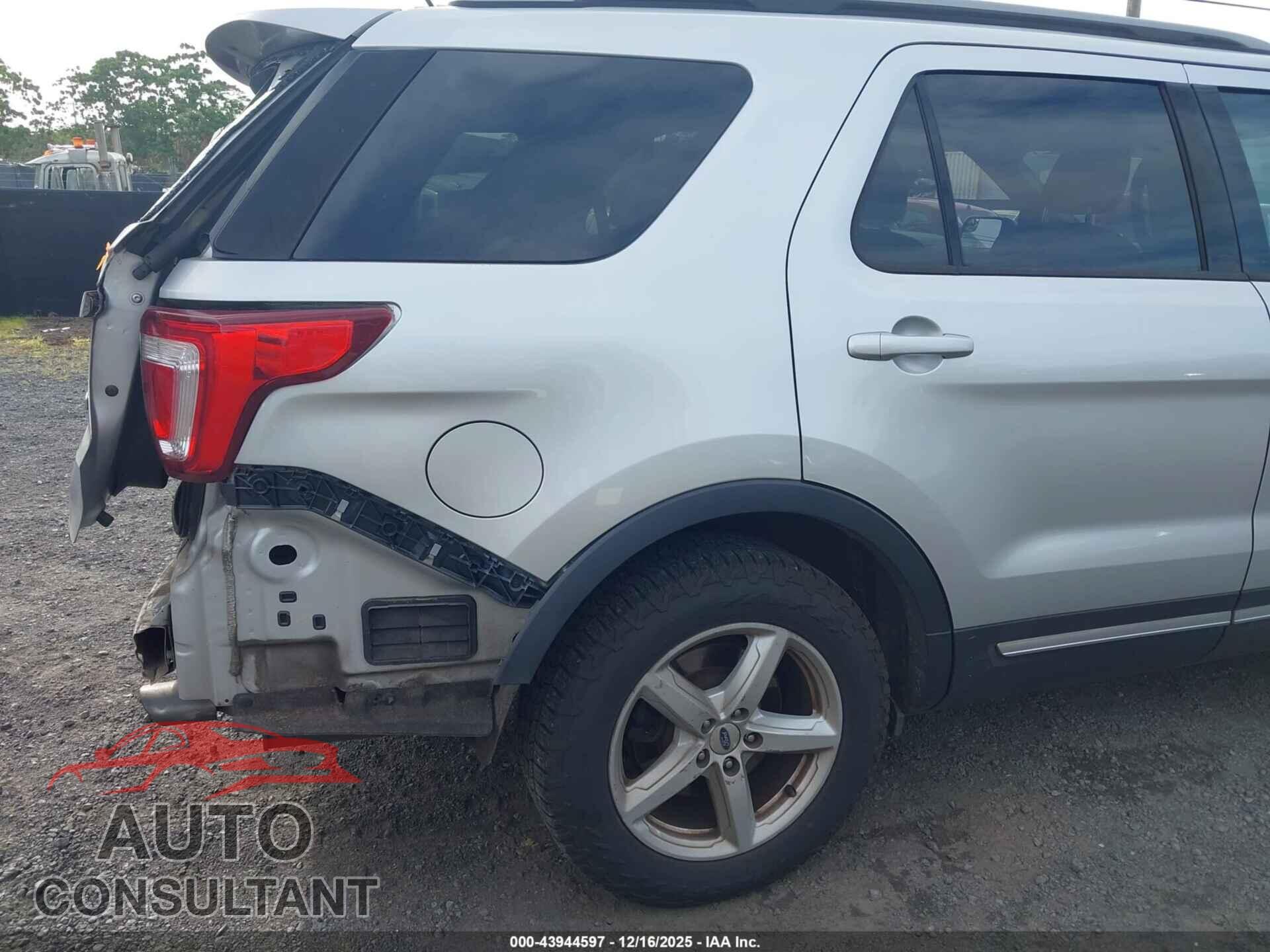 FORD EXPLORER 2018 - 1FM5K7DH4JGB10093