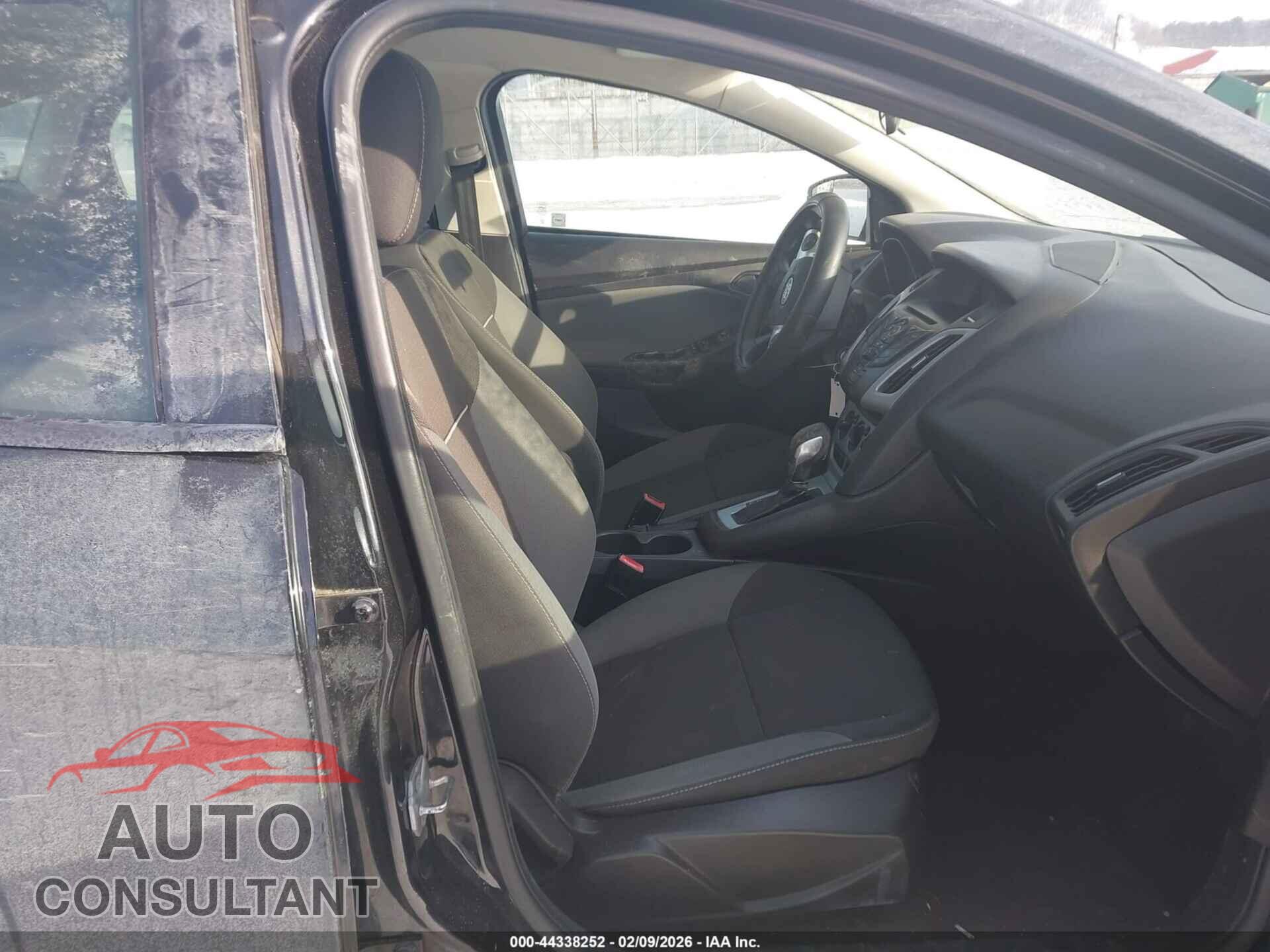 FORD FOCUS 2012 - 1FAHP3F25CL127862