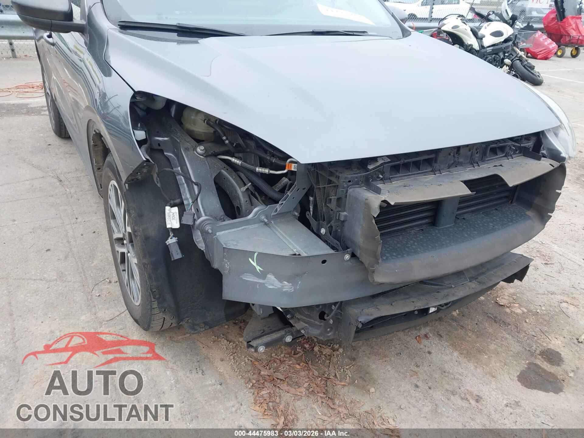 FORD ESCAPE 2020 - 1FMCU0H61LUA92643