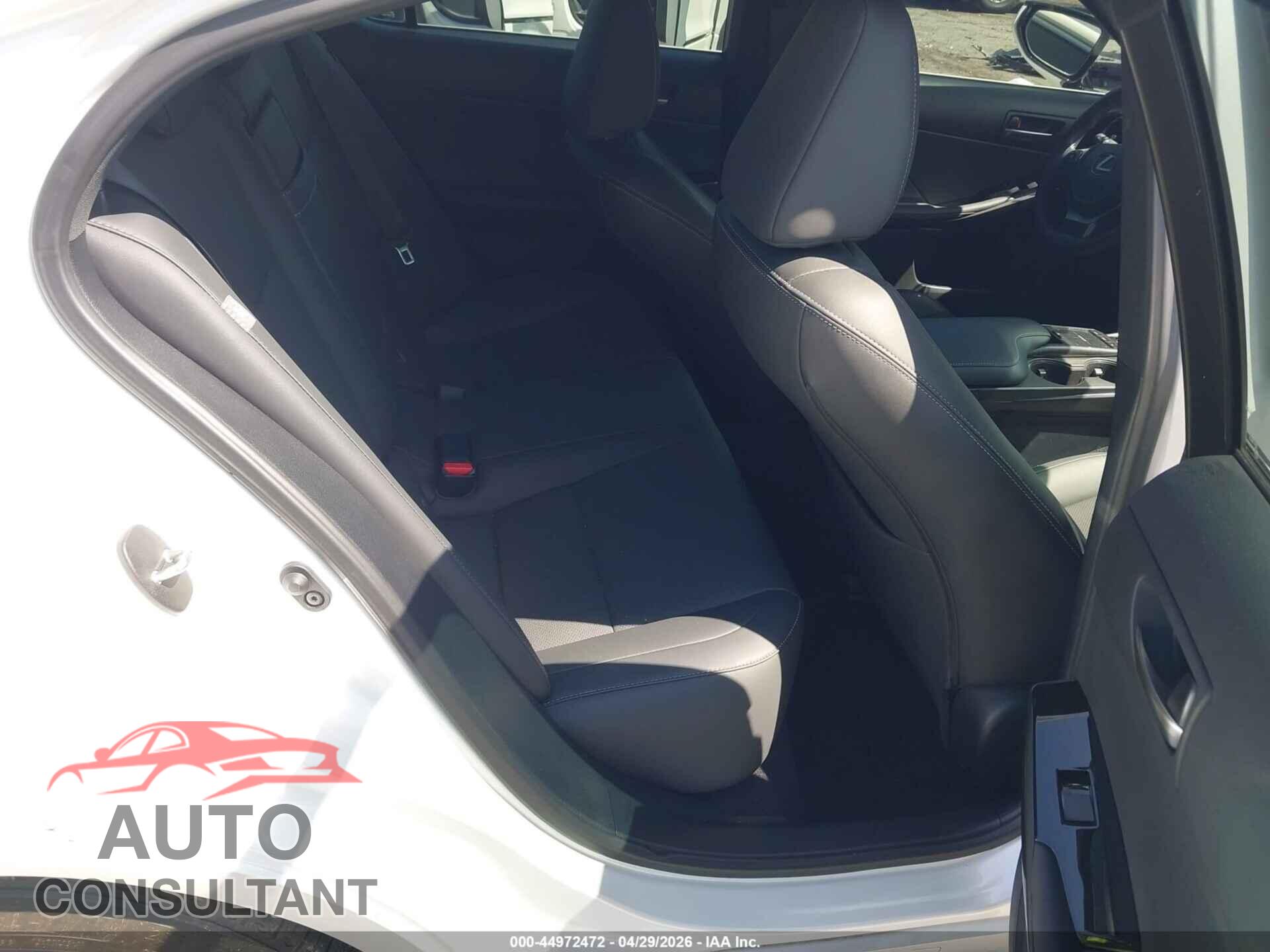LEXUS IS 300 2021 - JTHAA1D2XM5116431