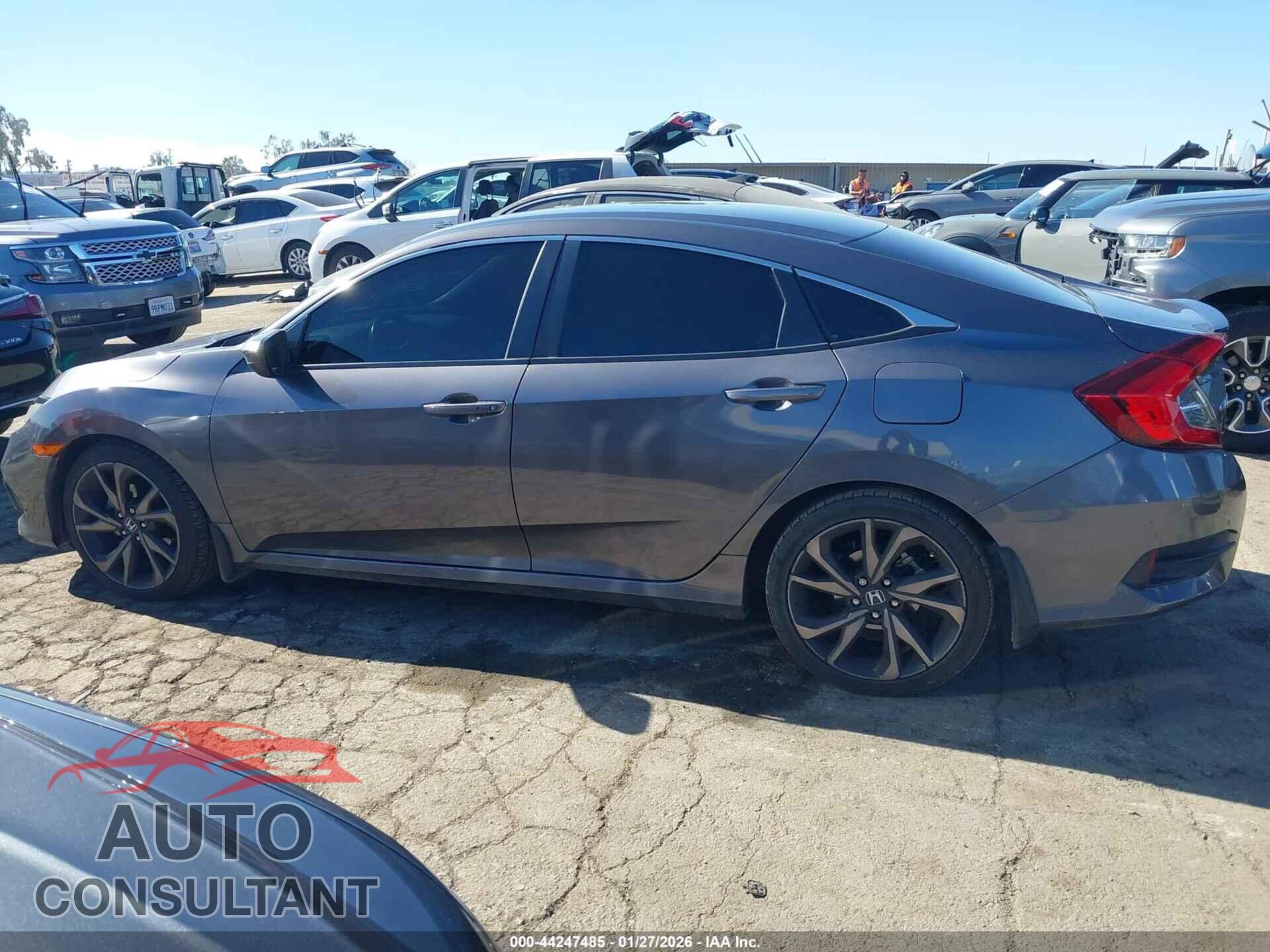 HONDA CIVIC 2019 - 2HGFC2F83KH558161