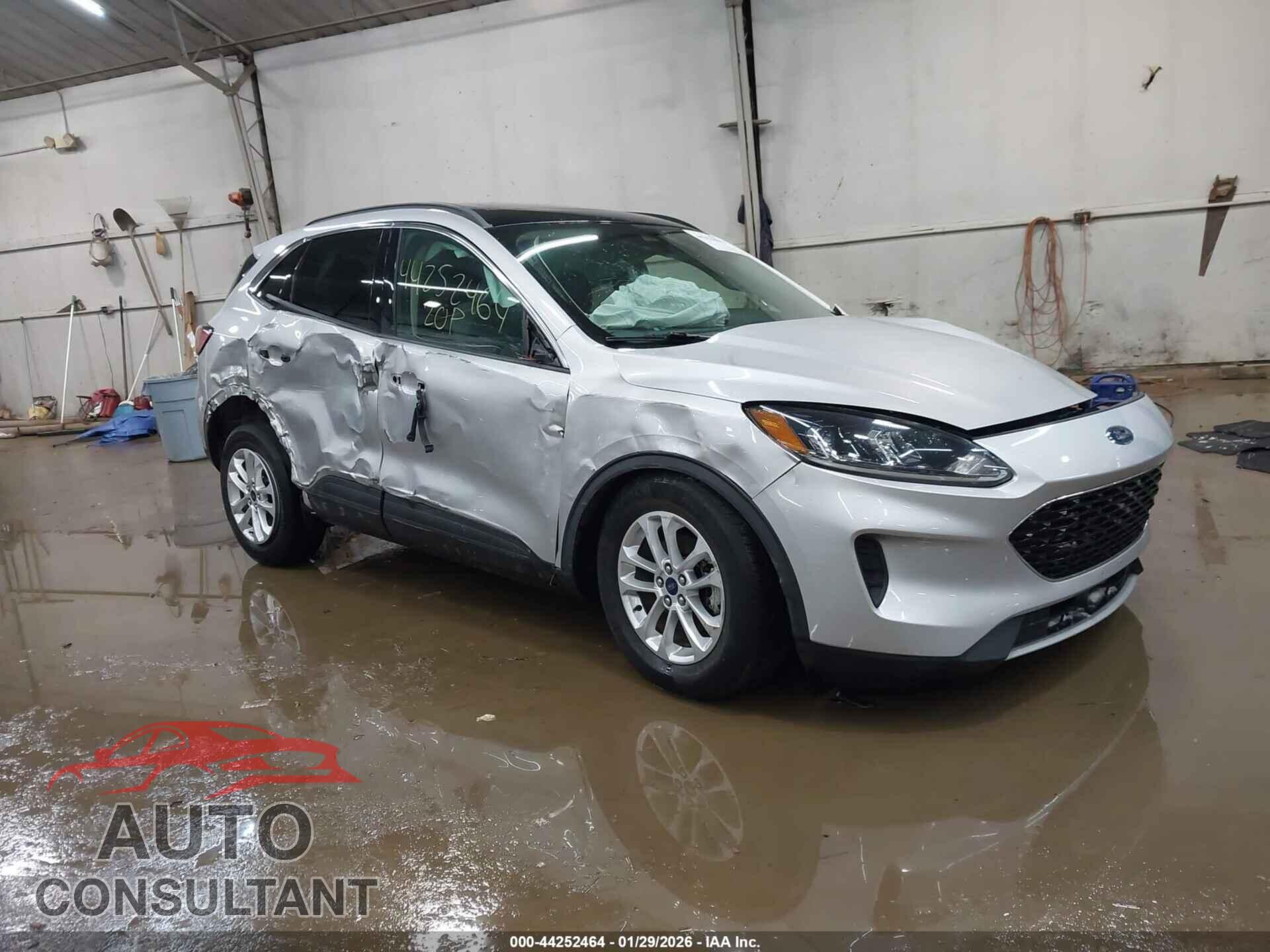 FORD ESCAPE 2020 - 1FMCU9G65LUA50322
