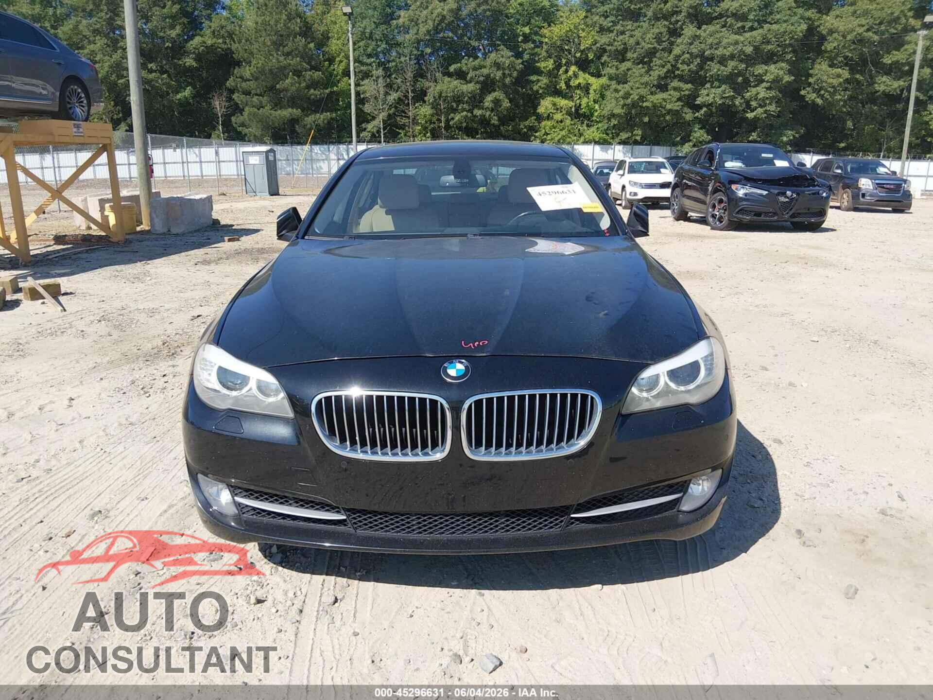 BMW 528I 2012 - WBAXH5C59CDW09044