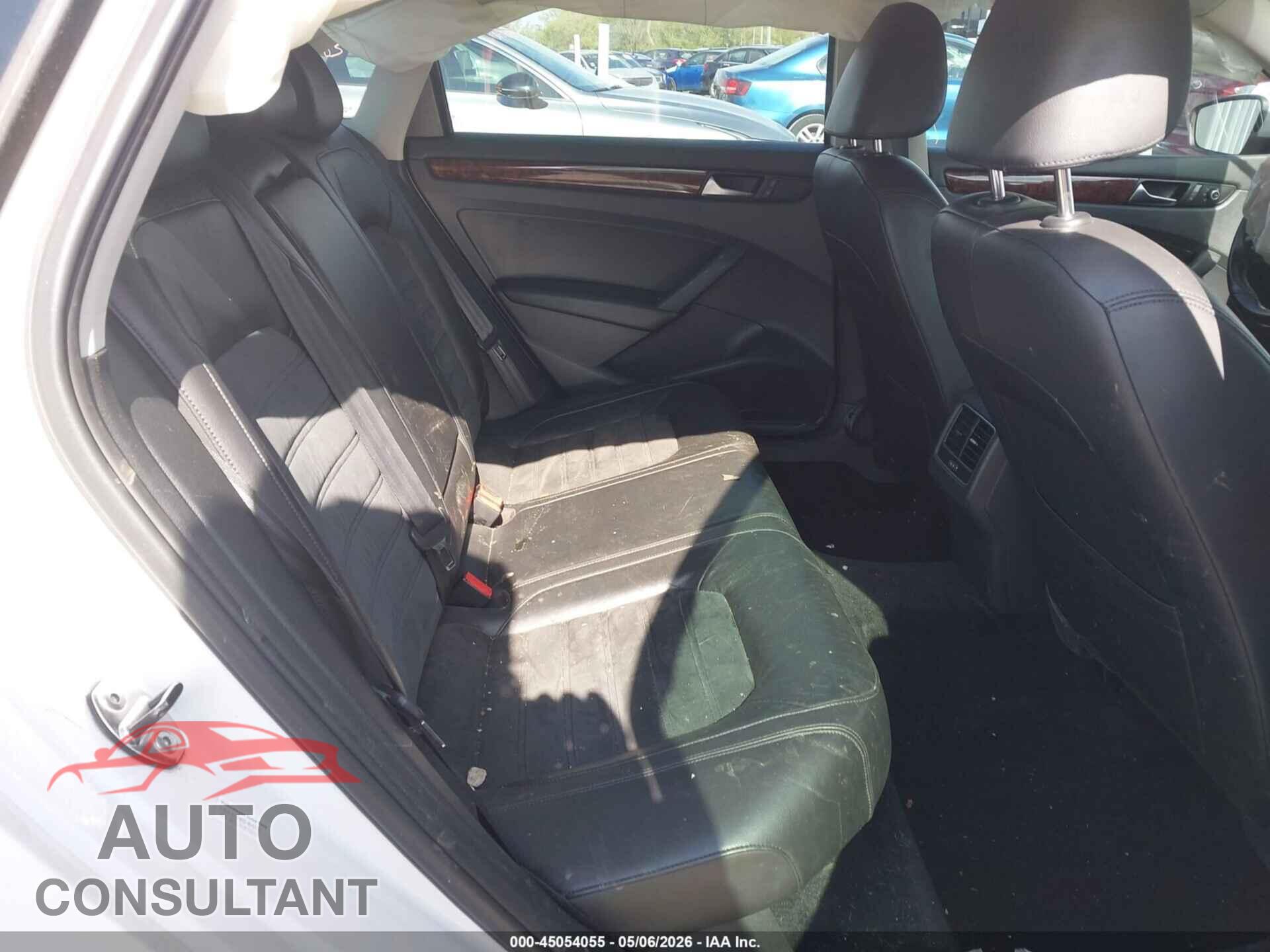 VOLKSWAGEN PASSAT 2013 - 1VWCN7A31DC108564