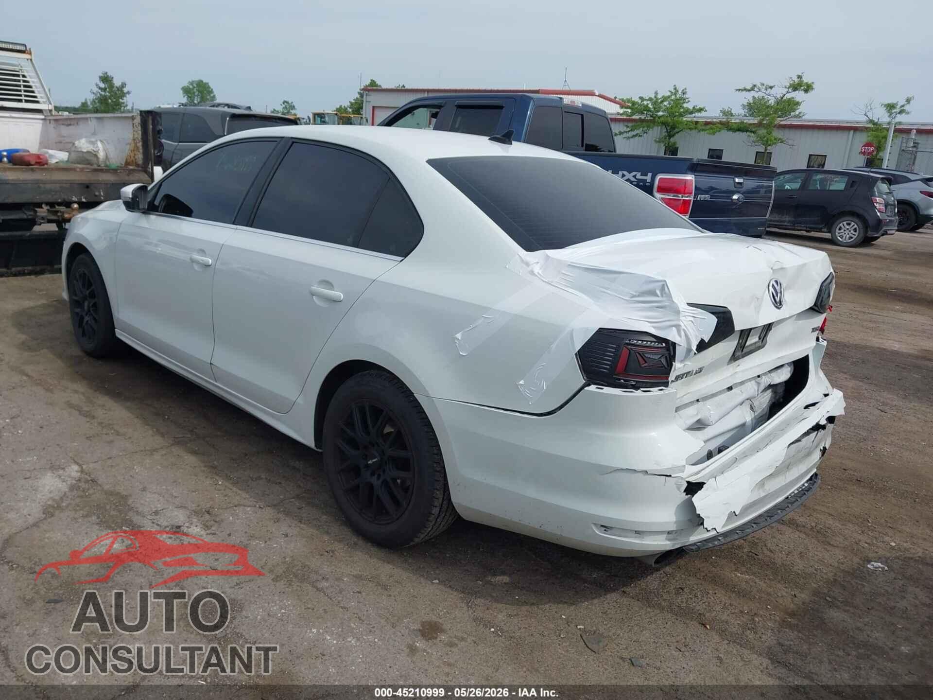 VOLKSWAGEN JETTA 2017 - 3VWDB7AJ7HM399703