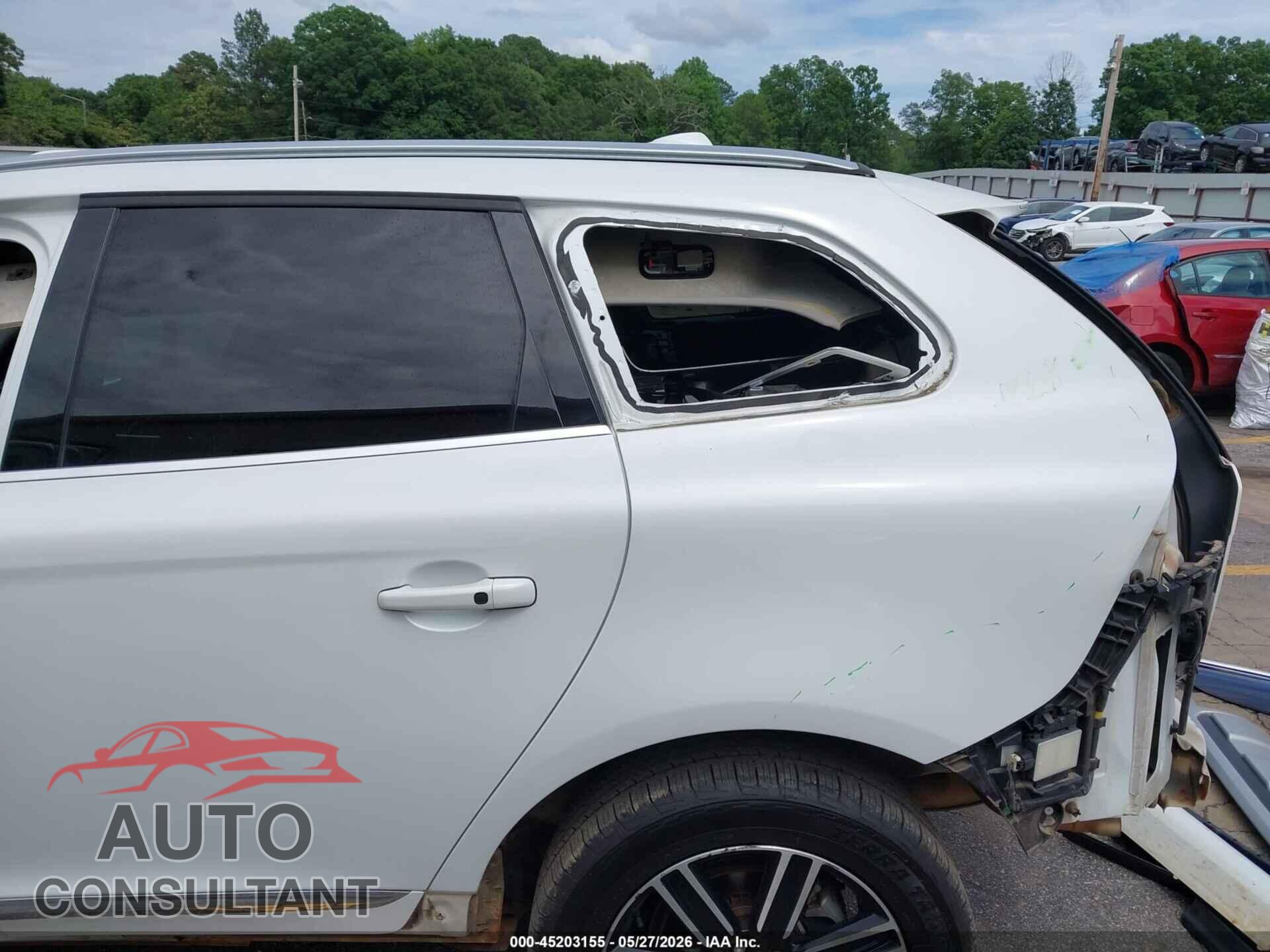 VOLVO XC60 2017 - YV440MDR7H2225269