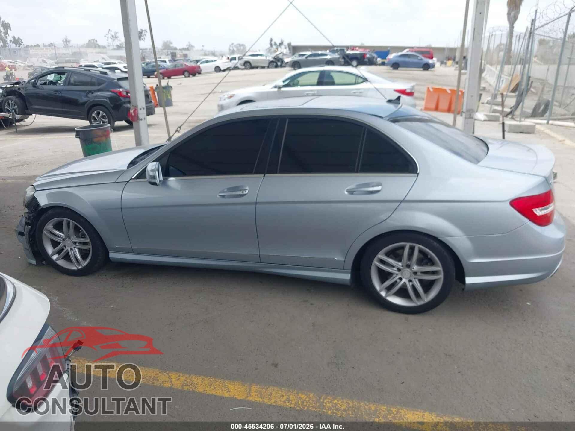 MERCEDES-BENZ C 250 2014 - WDDGF4HBXEA963473