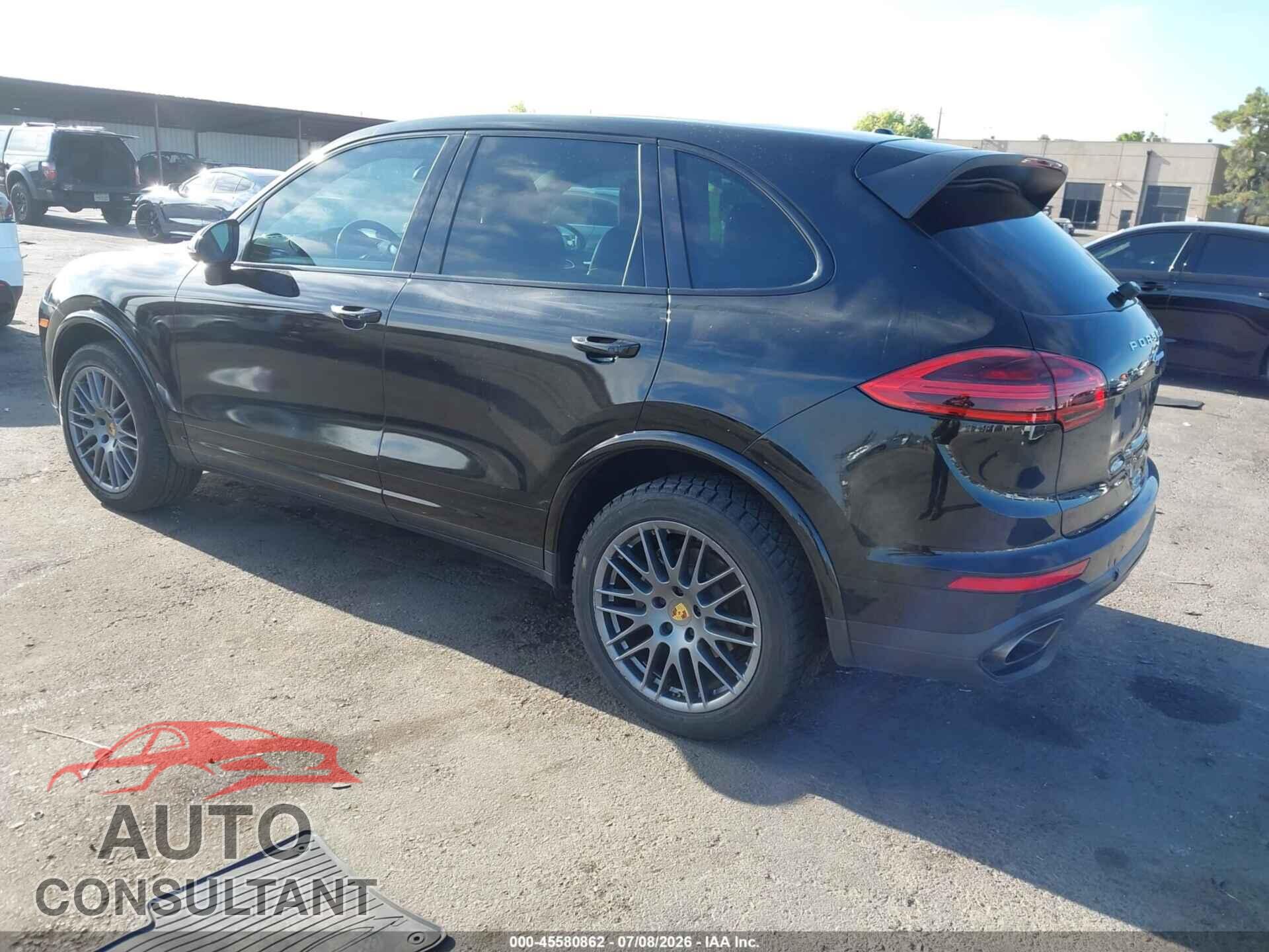 PORSCHE CAYENNE 2017 - WP1AA2A24HKA91902