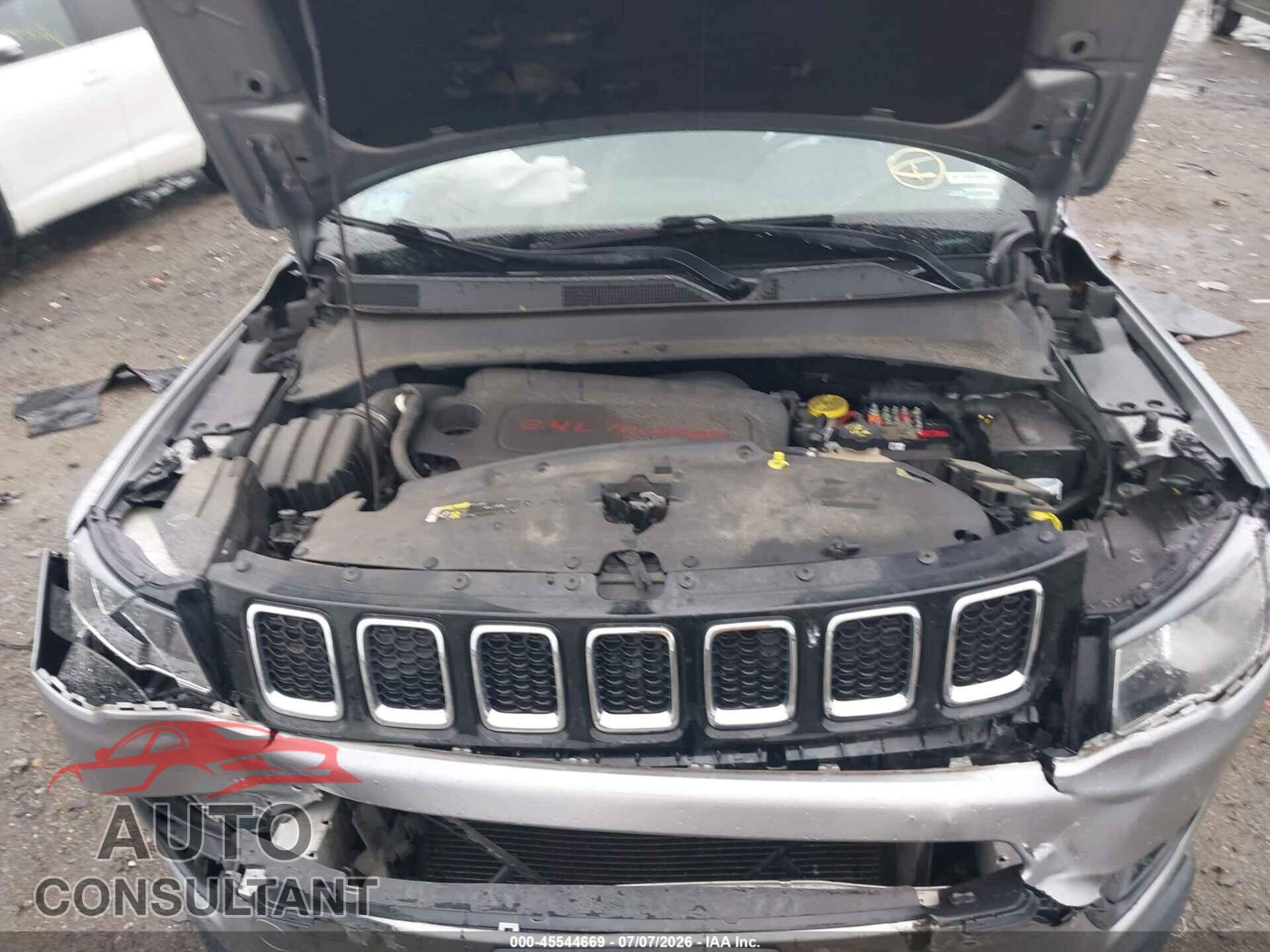 JEEP COMPASS 2018 - 3C4NJDBB8JT113420