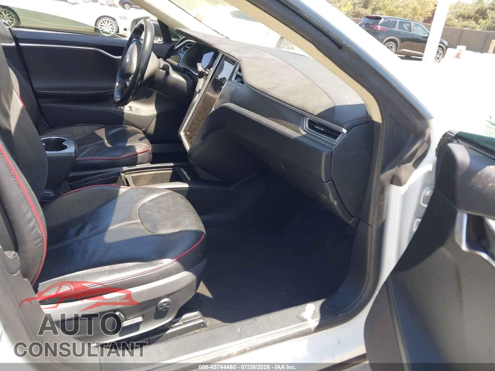 TESLA MODEL S 2014 - 5YJSA1H17EFP52876