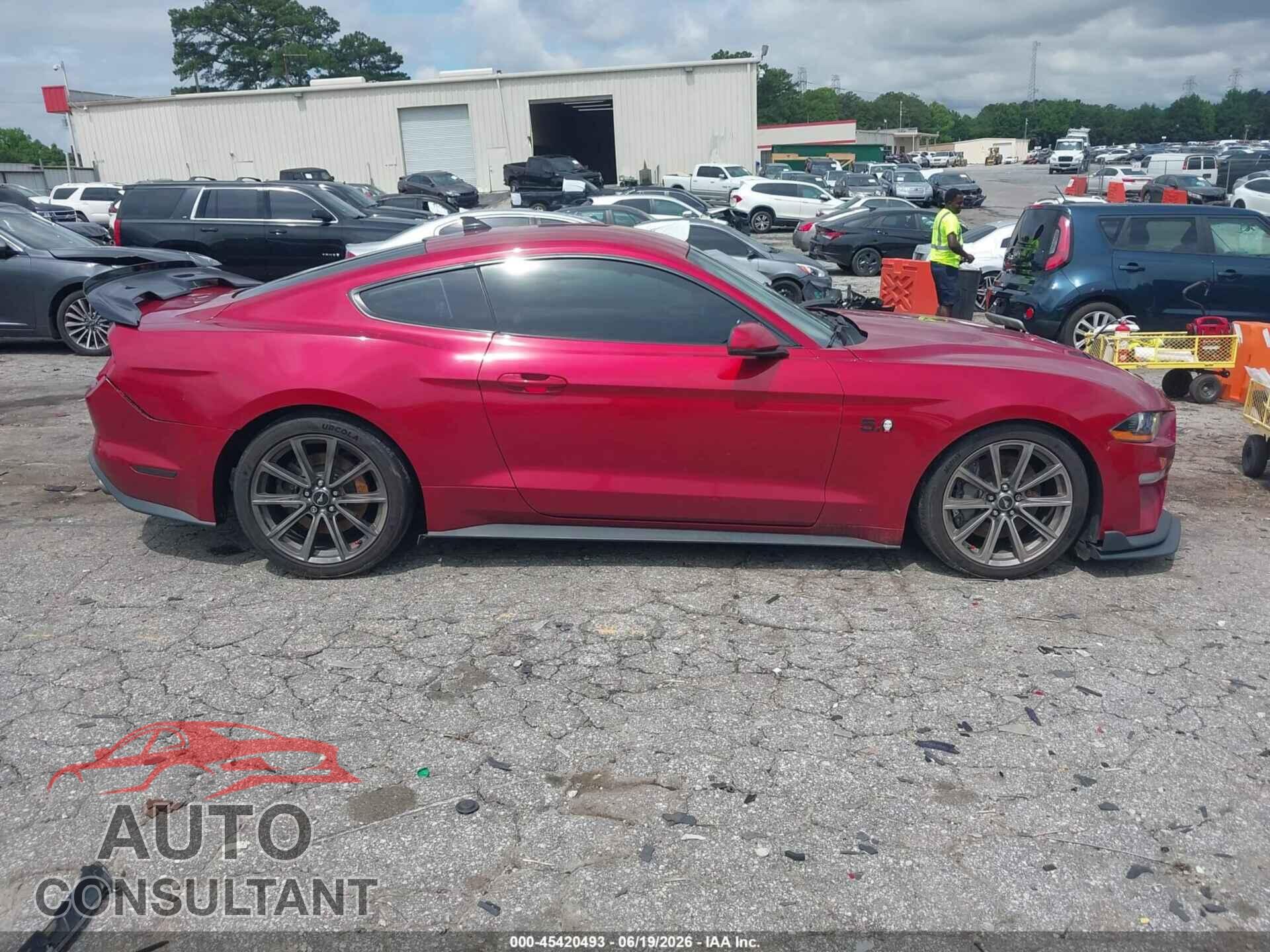 FORD MUSTANG 2021 - 1FA6P8CF5M5157753
