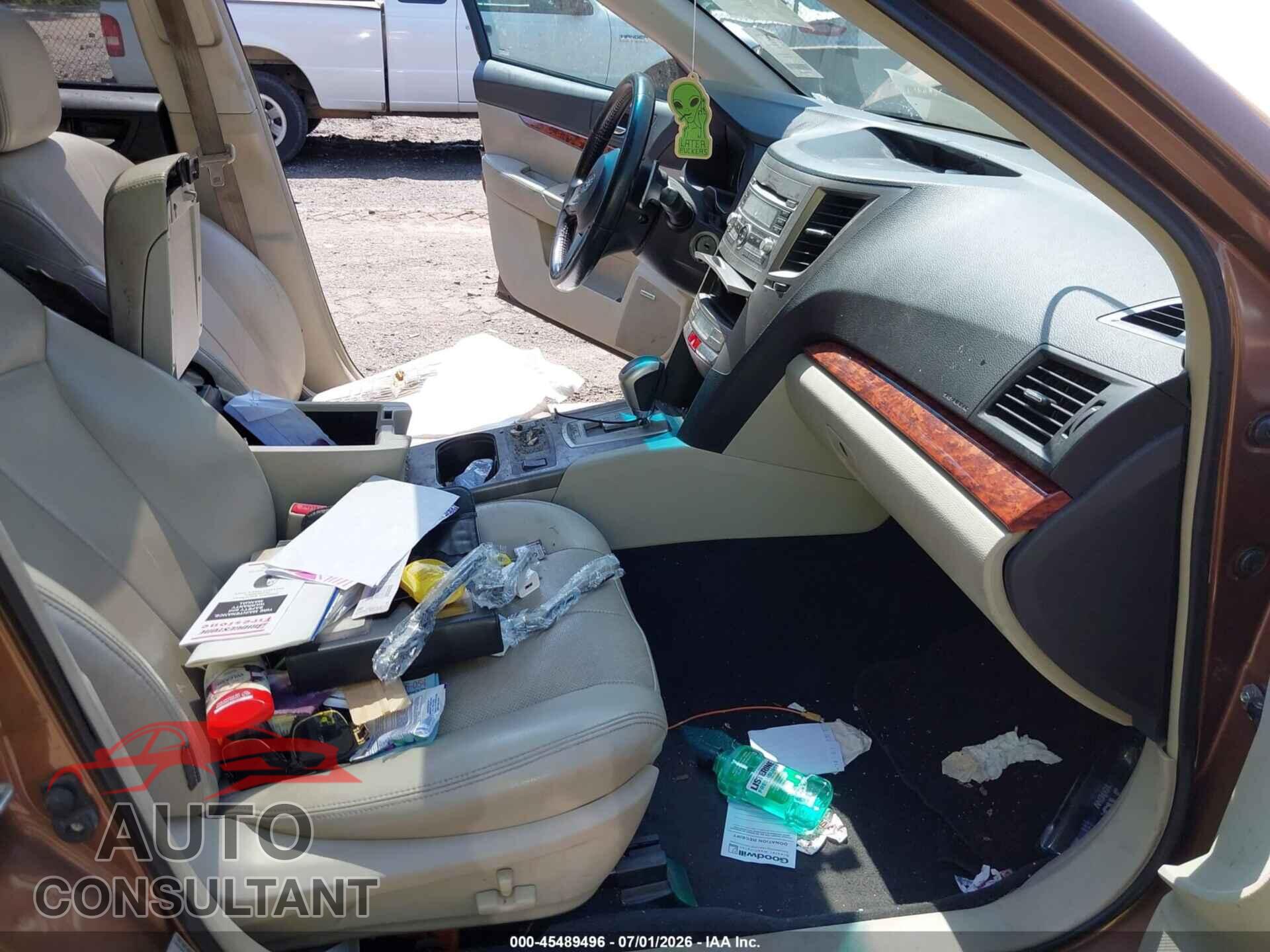 SUBARU OUTBACK 2011 - 4S4BRBKC8B3315210