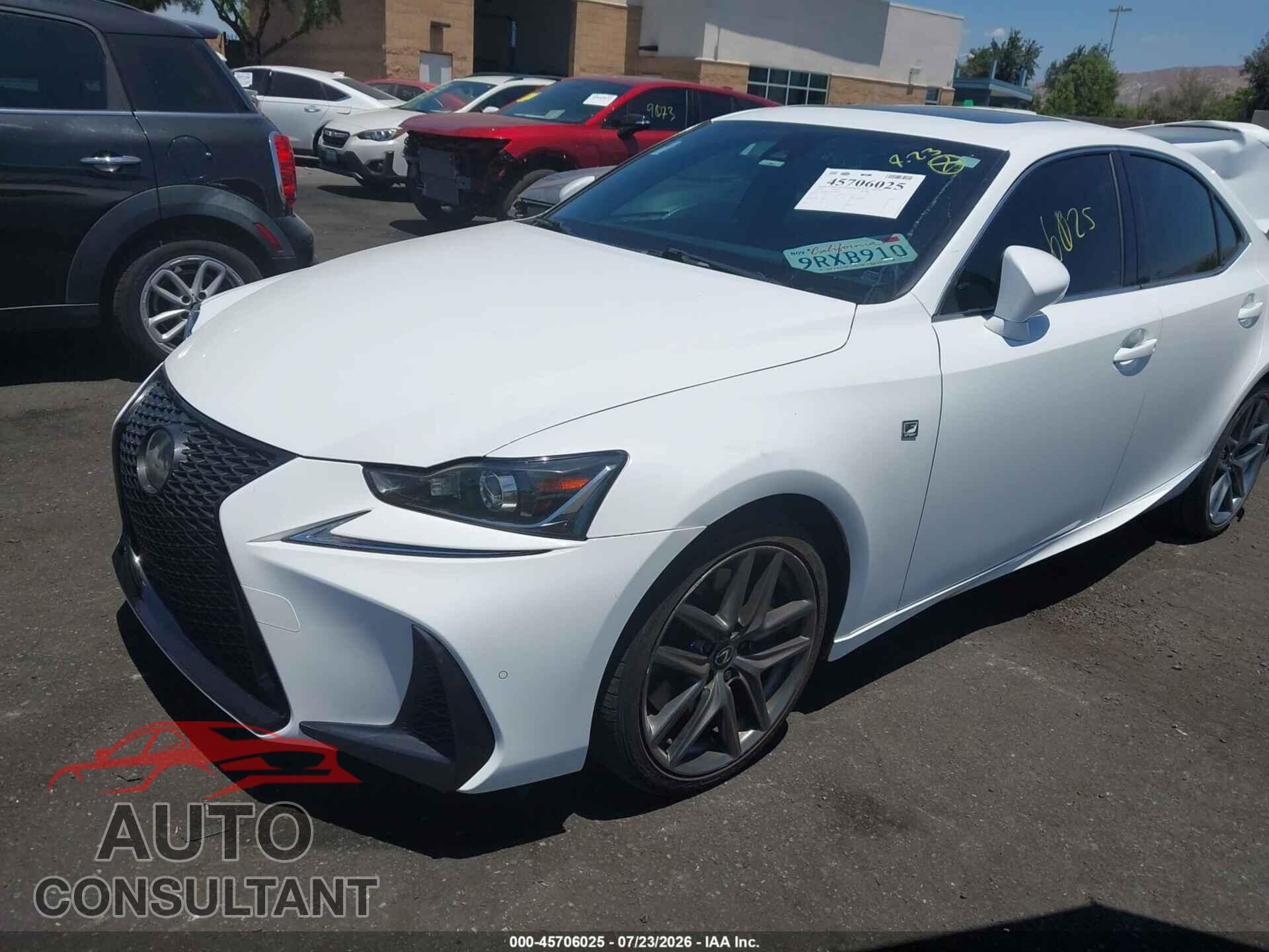 LEXUS IS 300 2019 - JTHBA1D24K5100498