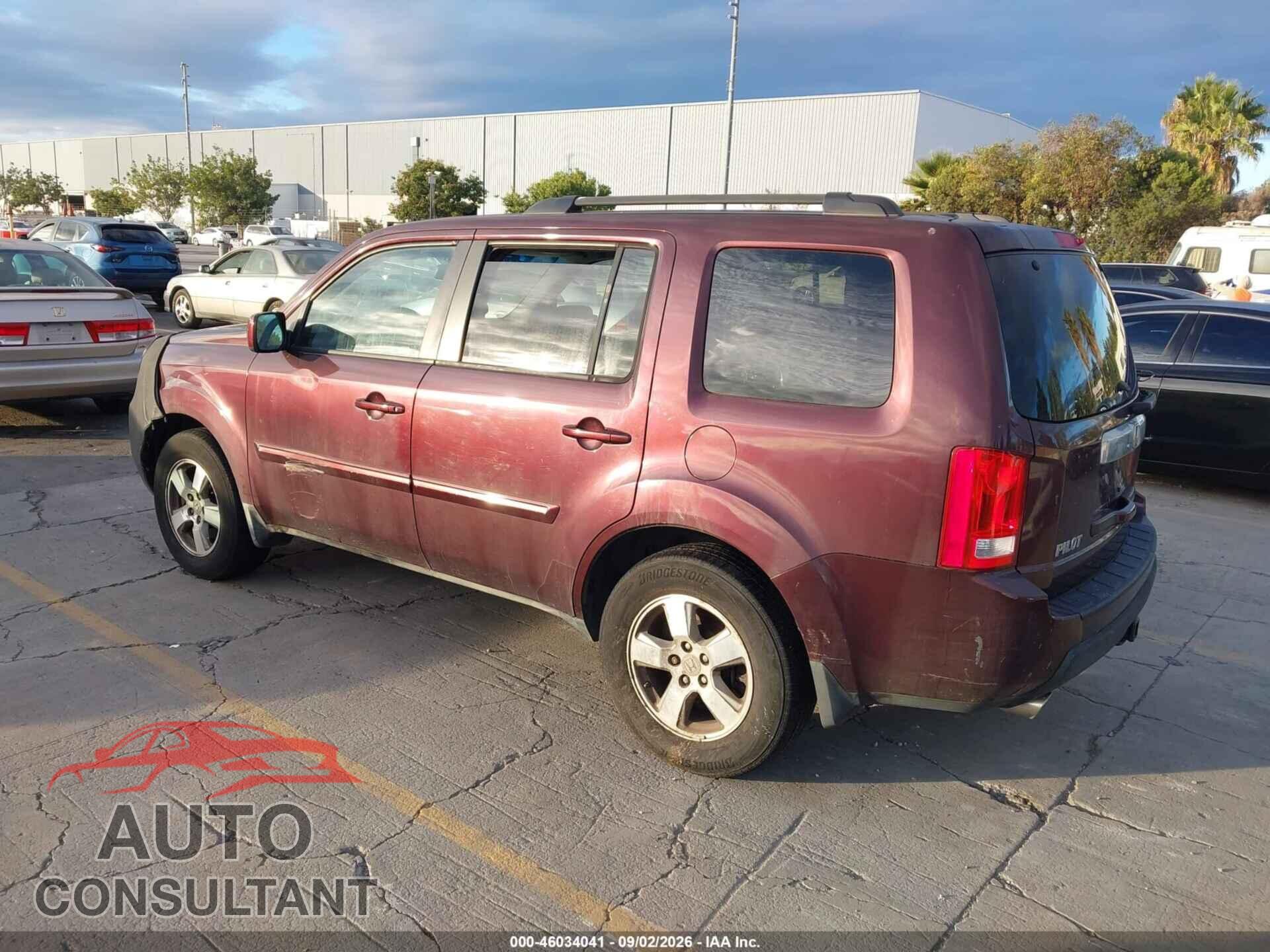 HONDA PILOT 2011 - 5FNYF3H52BB047585
