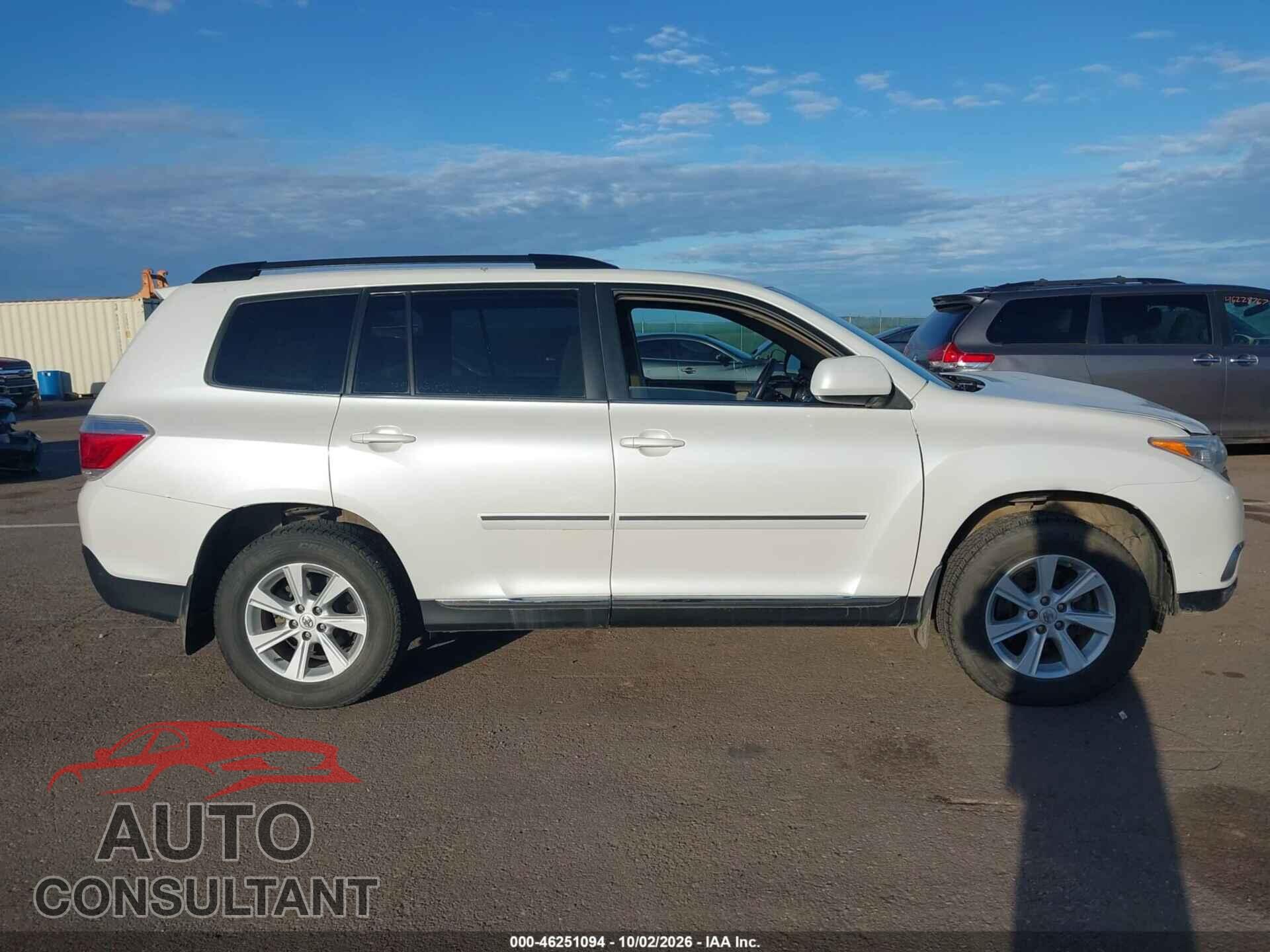 TOYOTA HIGHLANDER 2013 - 5TDBK3EH8DS250933