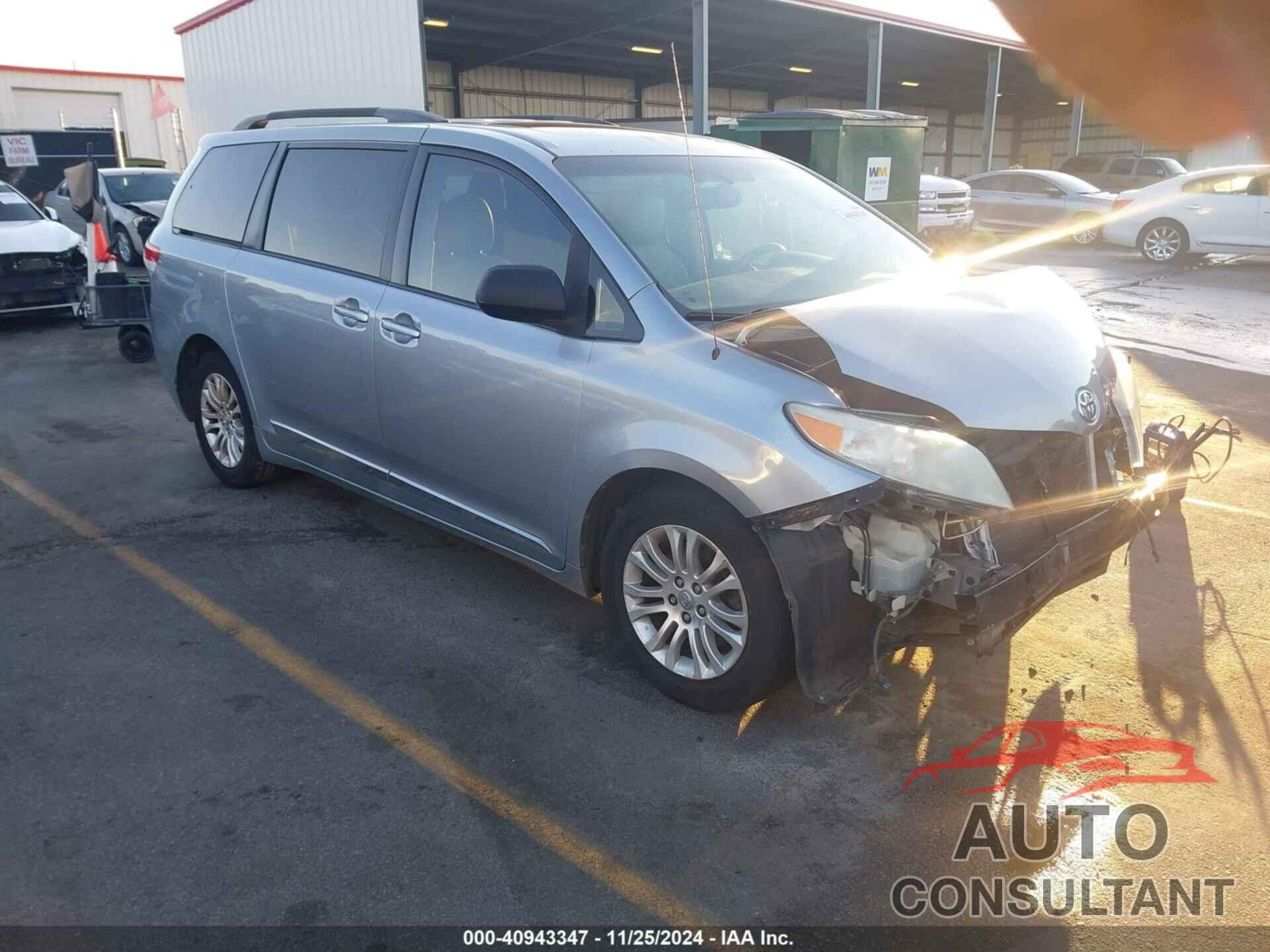 TOYOTA SIENNA 2011 - 5TDYK3DCXBS102750