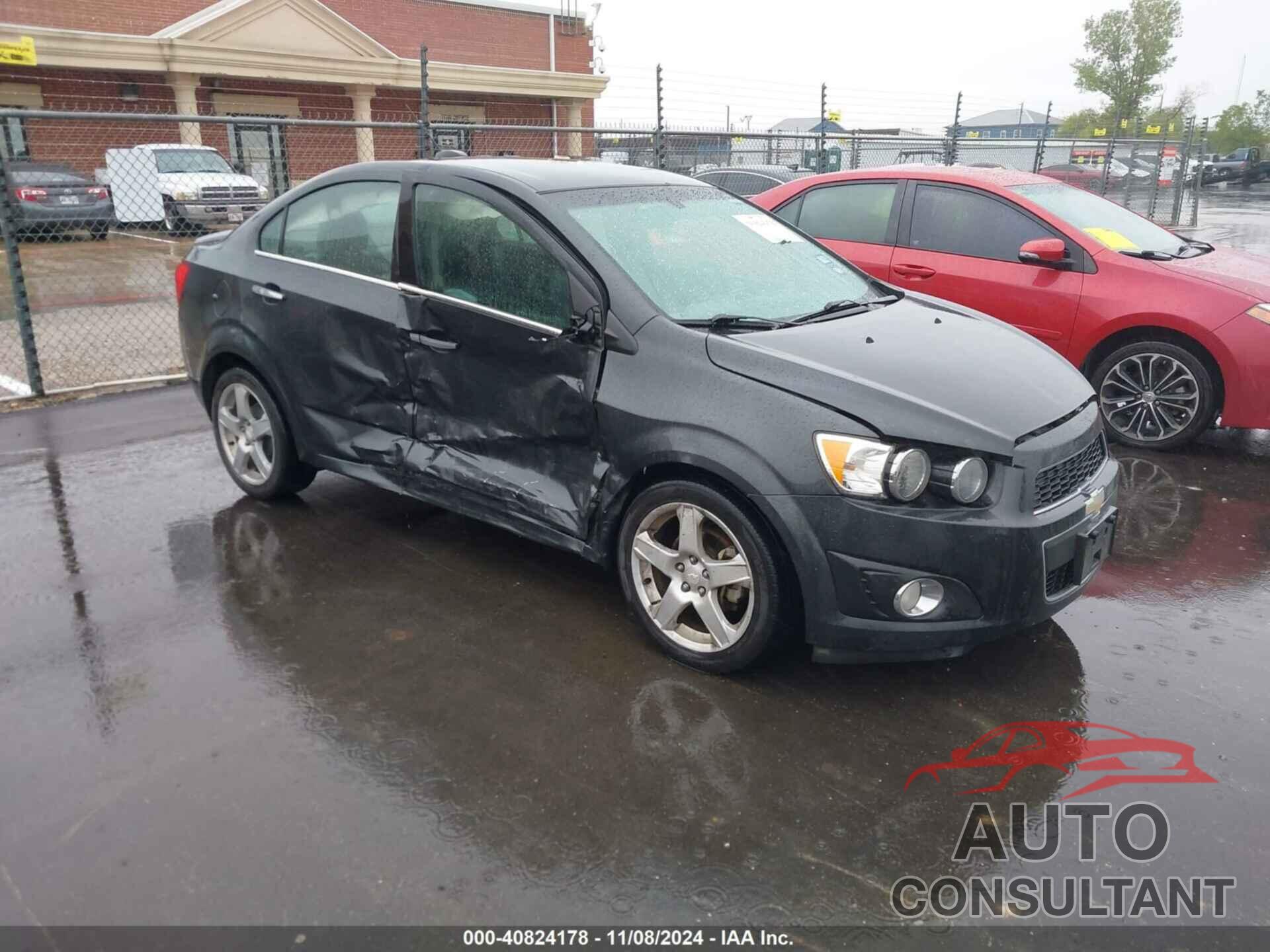CHEVROLET SONIC 2015 - 1G1JE5SB3F4209759
