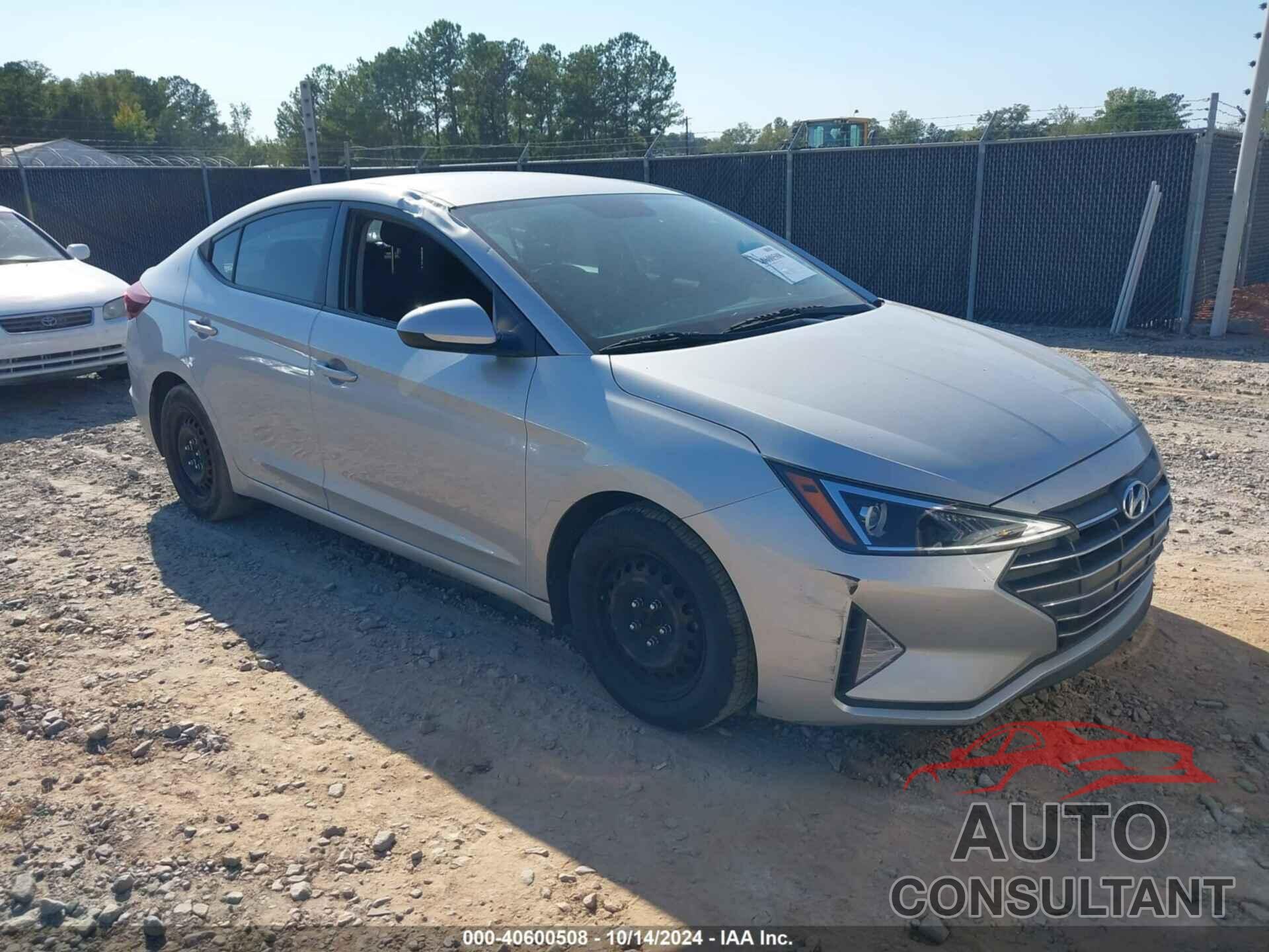 HYUNDAI ELANTRA 2019 - 5NPD74LF5KH453461