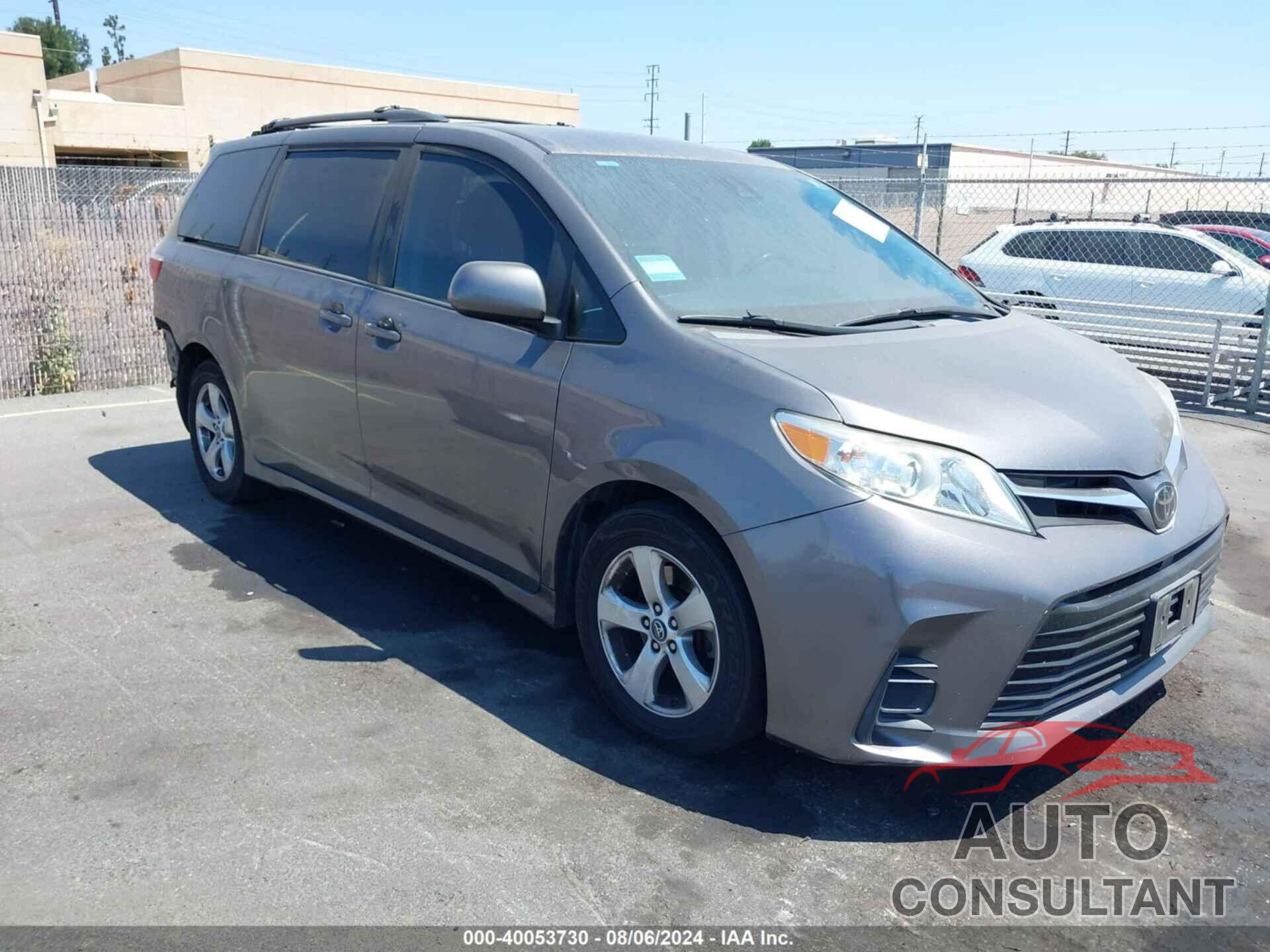 TOYOTA SIENNA 2018 - 5TDKZ3DCXJS930992