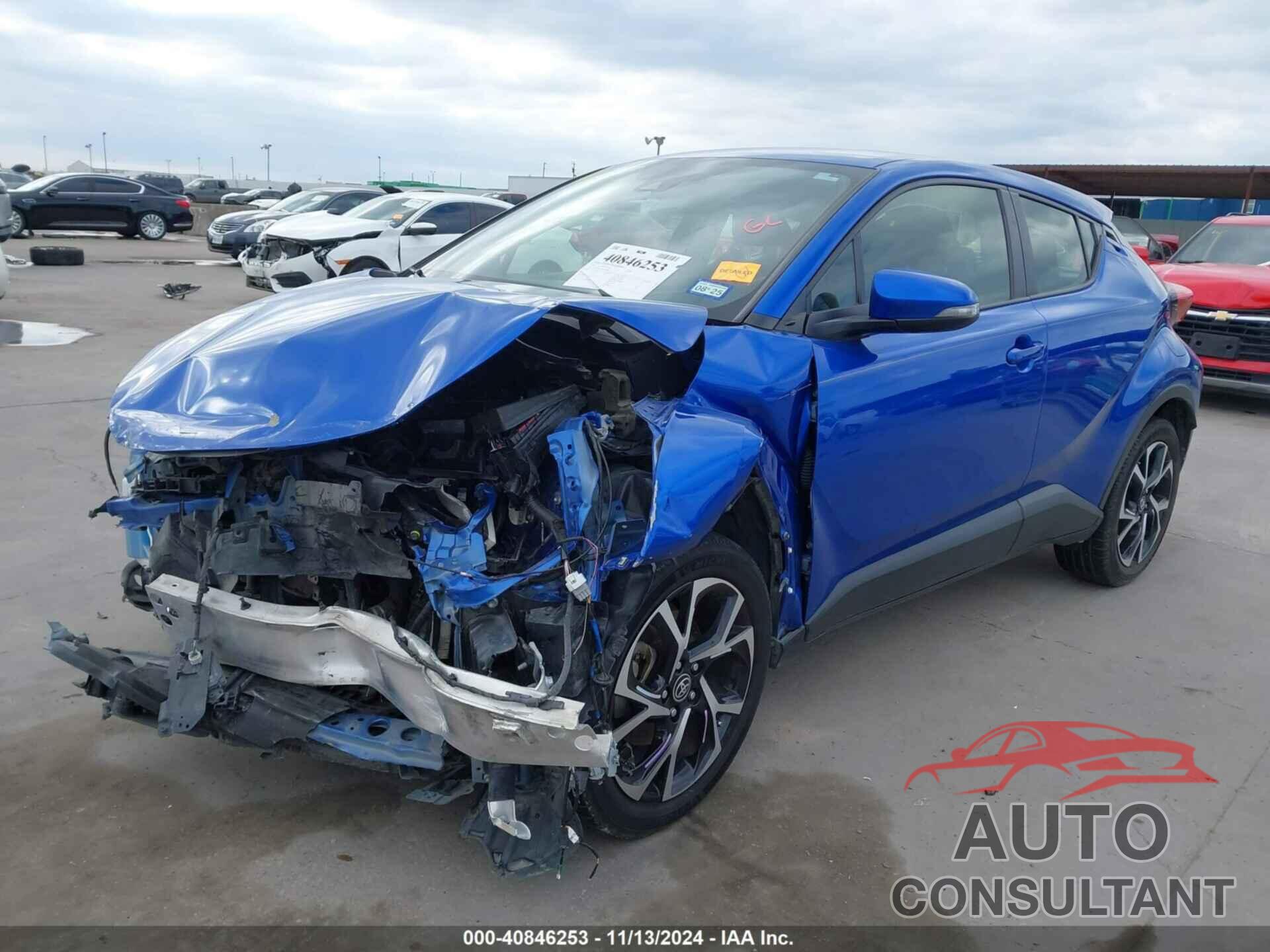 TOYOTA C-HR 2021 - JTNKHMBX2M1116993