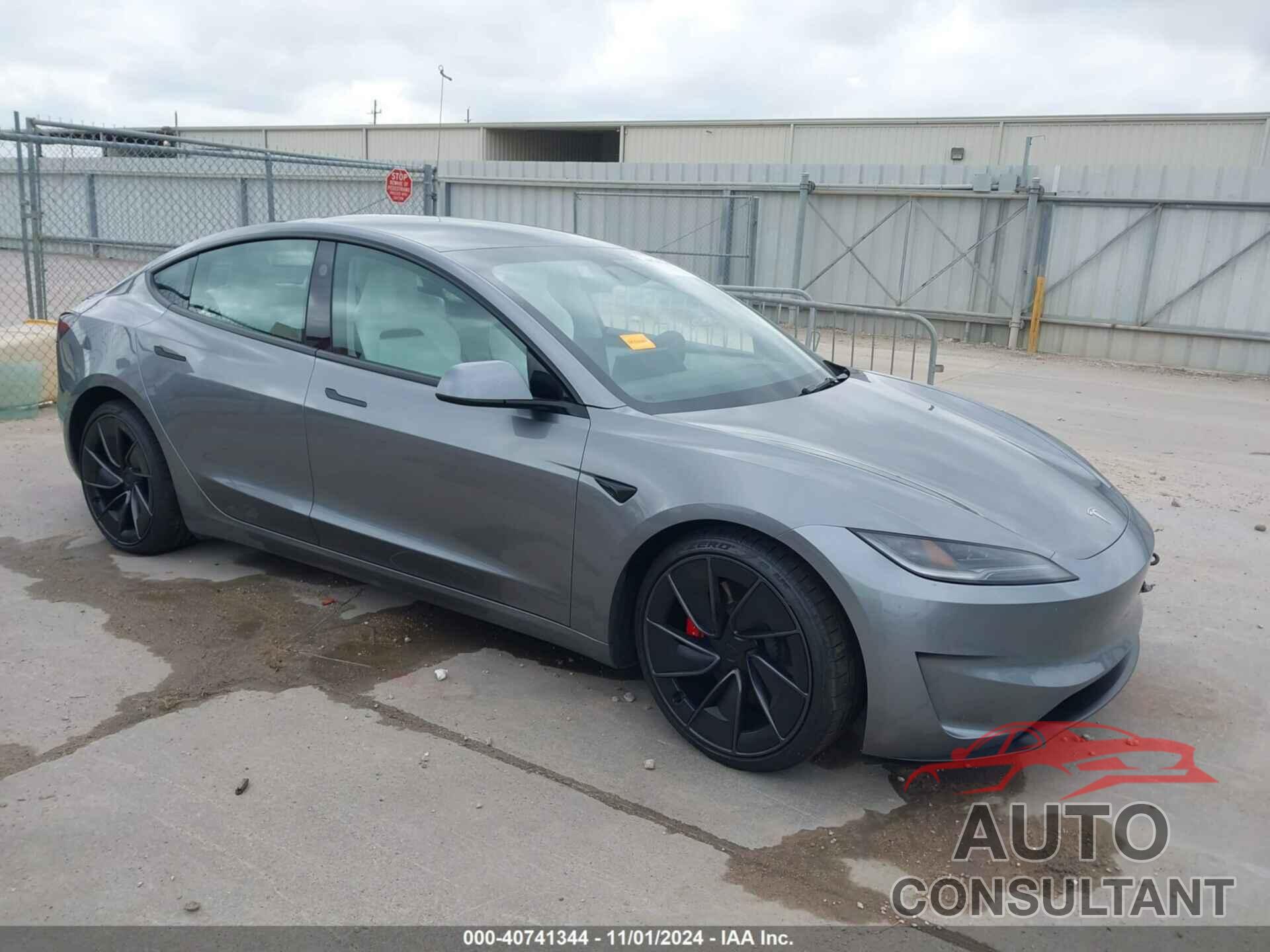 TESLA MODEL 3 2024 - 5YJ3E1ET9RF848447