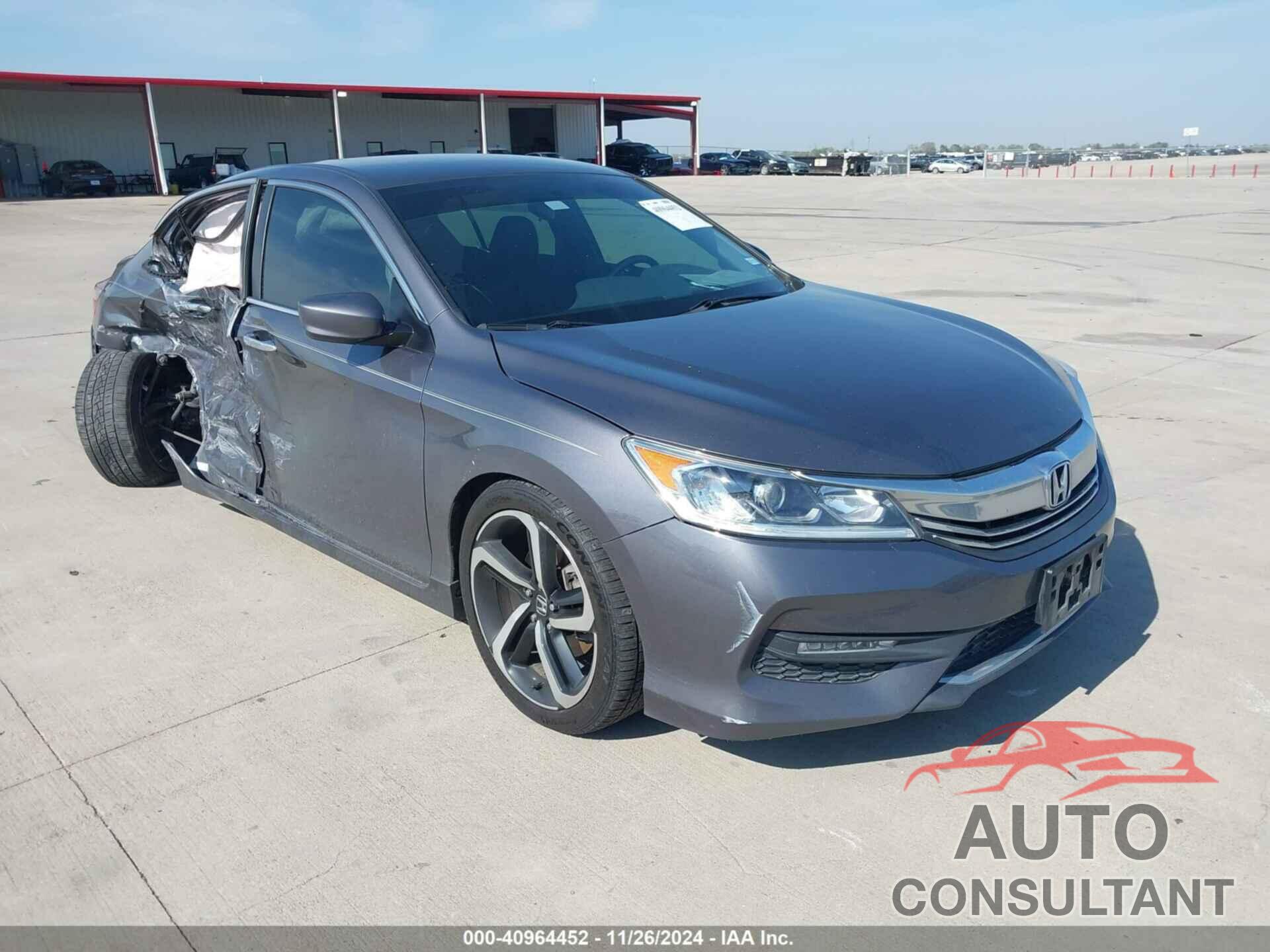 HONDA ACCORD 2017 - 1HGCR2F18HA013973