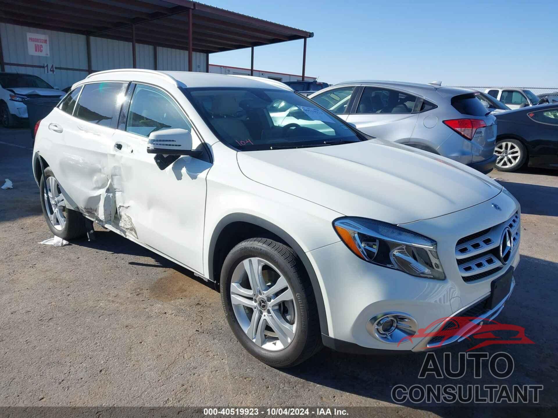 MERCEDES-BENZ GLA 2018 - WDCTG4EB6JJ402749