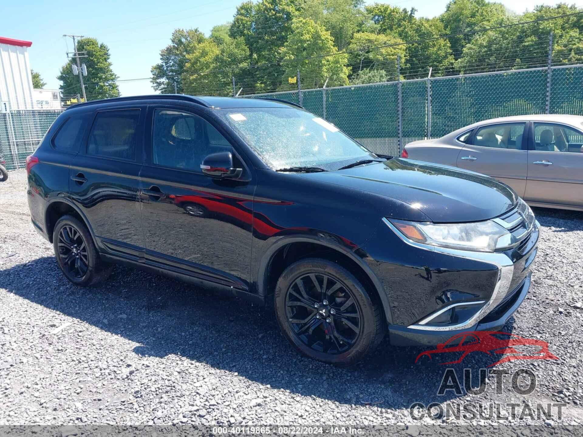 MITSUBISHI OUTLANDER 2018 - JA4AZ3A31JZ027557