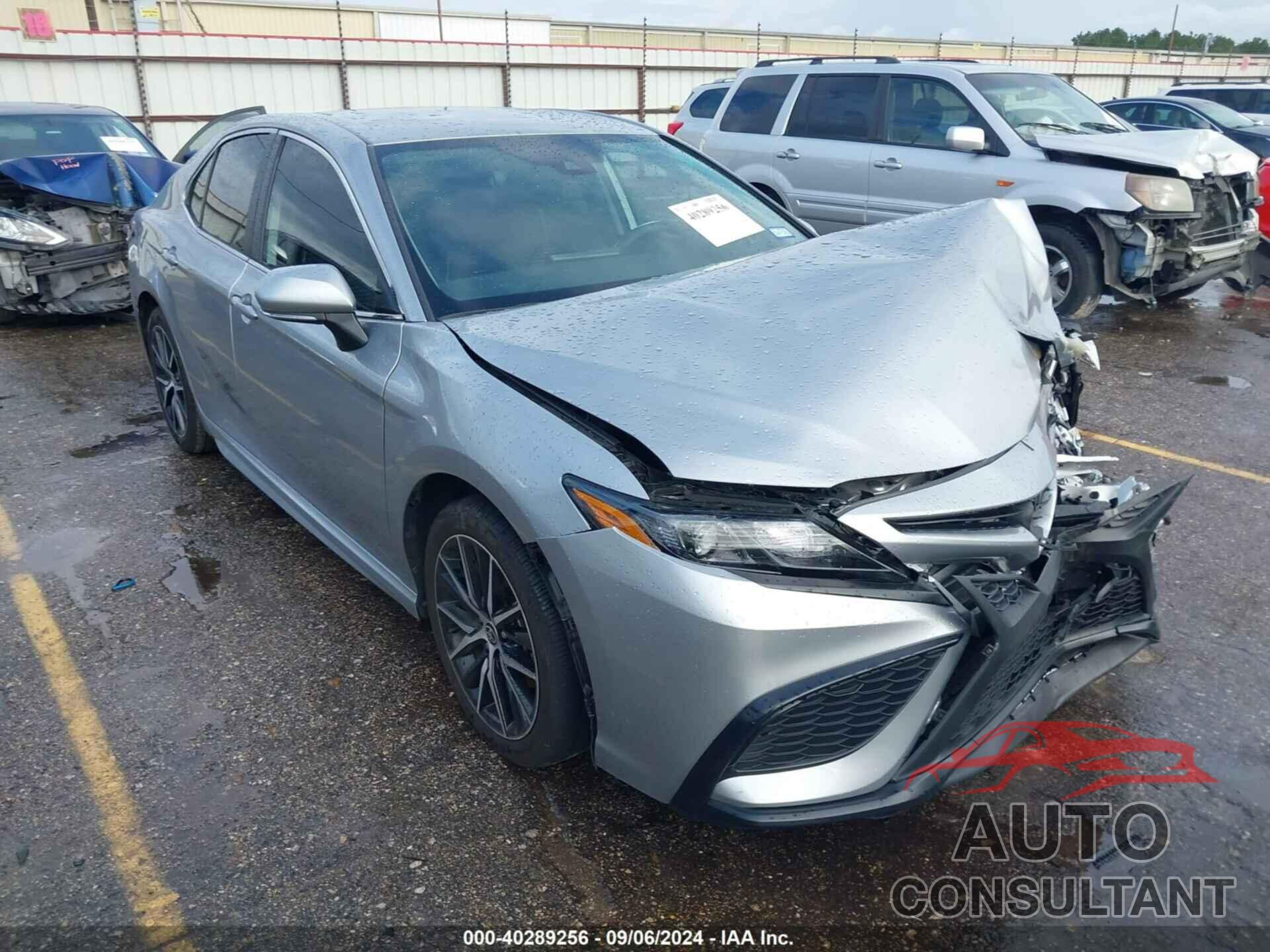 TOYOTA CAMRY 2023 - 4T1G11AK6PU823340