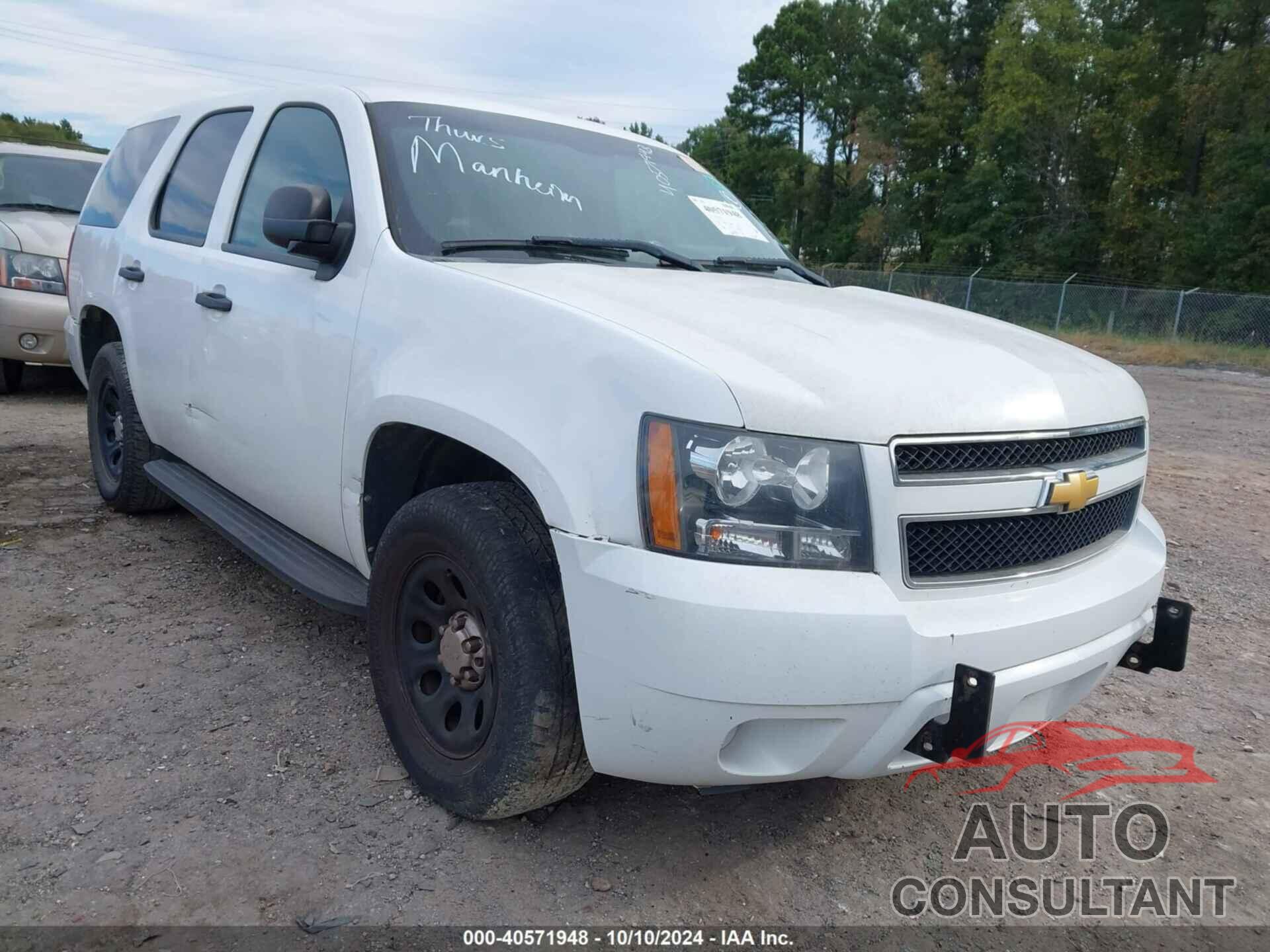 CHEVROLET TAHOE 2013 - 1GNLC2E04DR215334