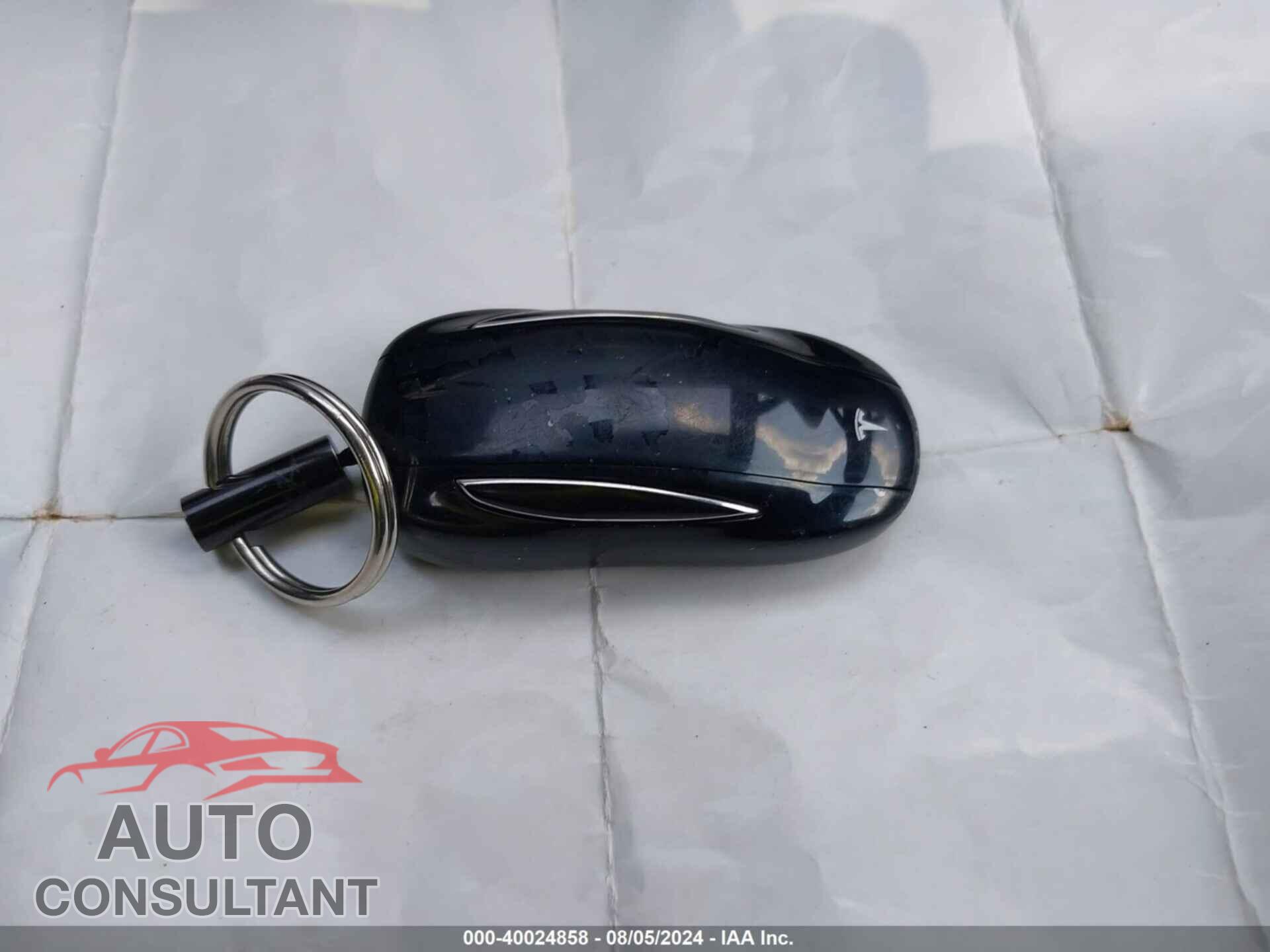 TESLA MODEL X 2017 - 5YJXCDE23HF067843